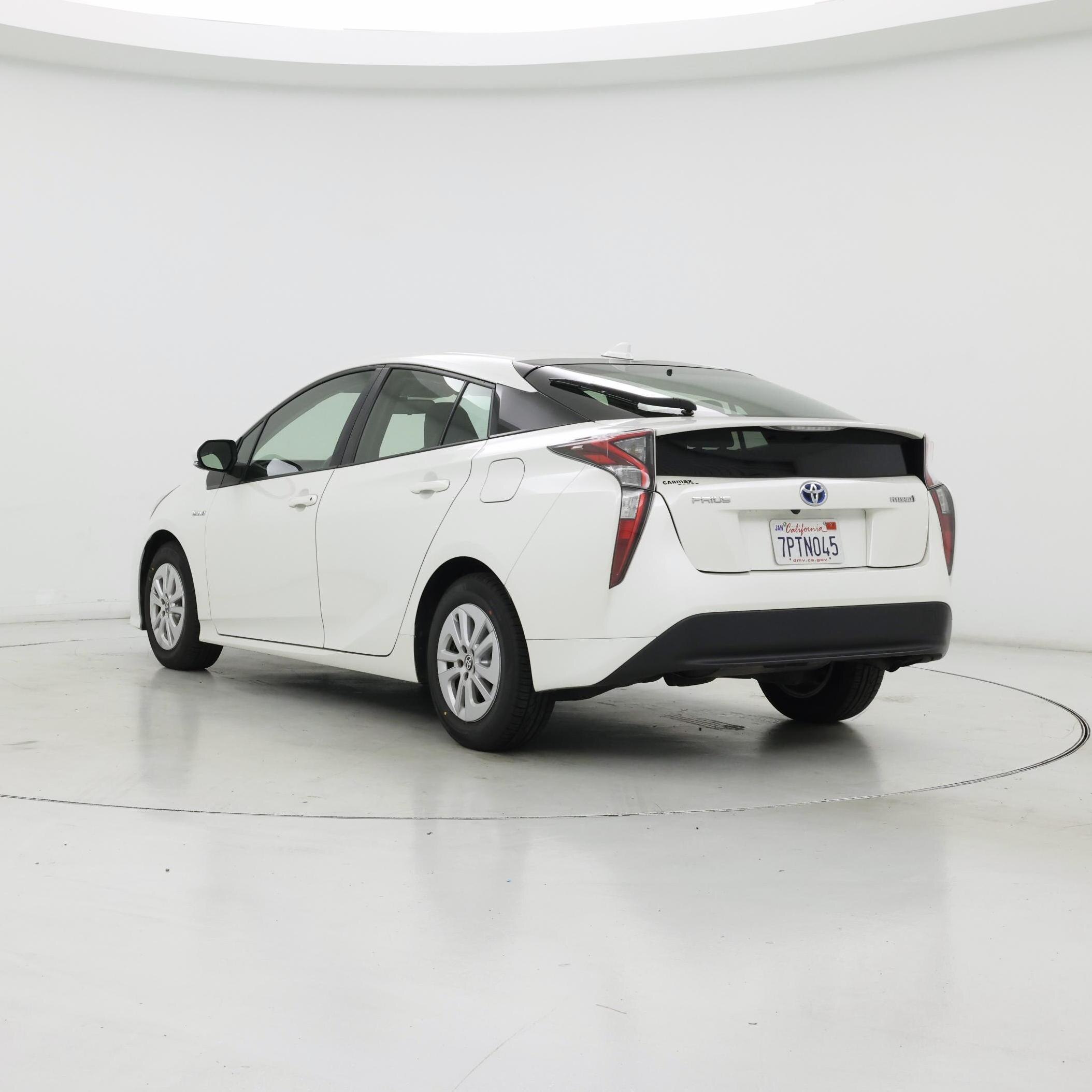Thumbnail: 2016 Toyota Prius - 2