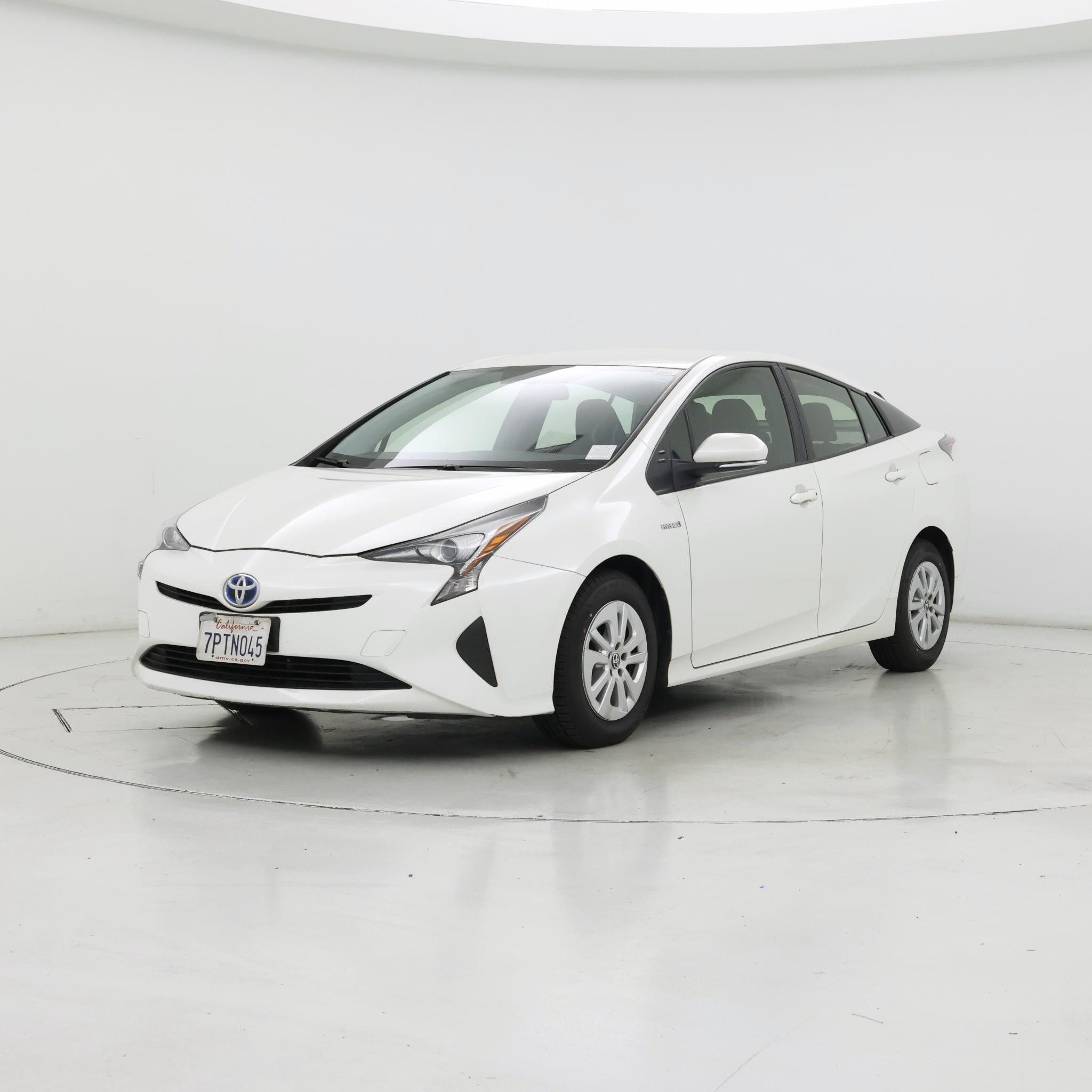 Thumbnail: 2016 Toyota Prius - 4
