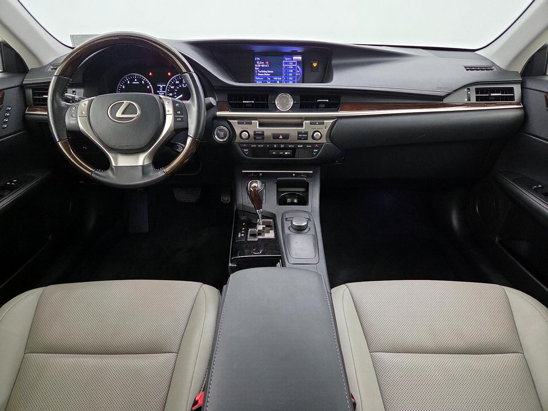 Thumbnail: 2014 Lexus ES - 9