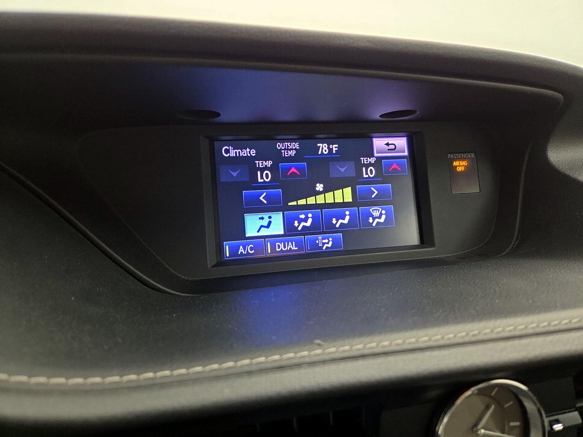 Thumbnail: 2014 Lexus ES - 16