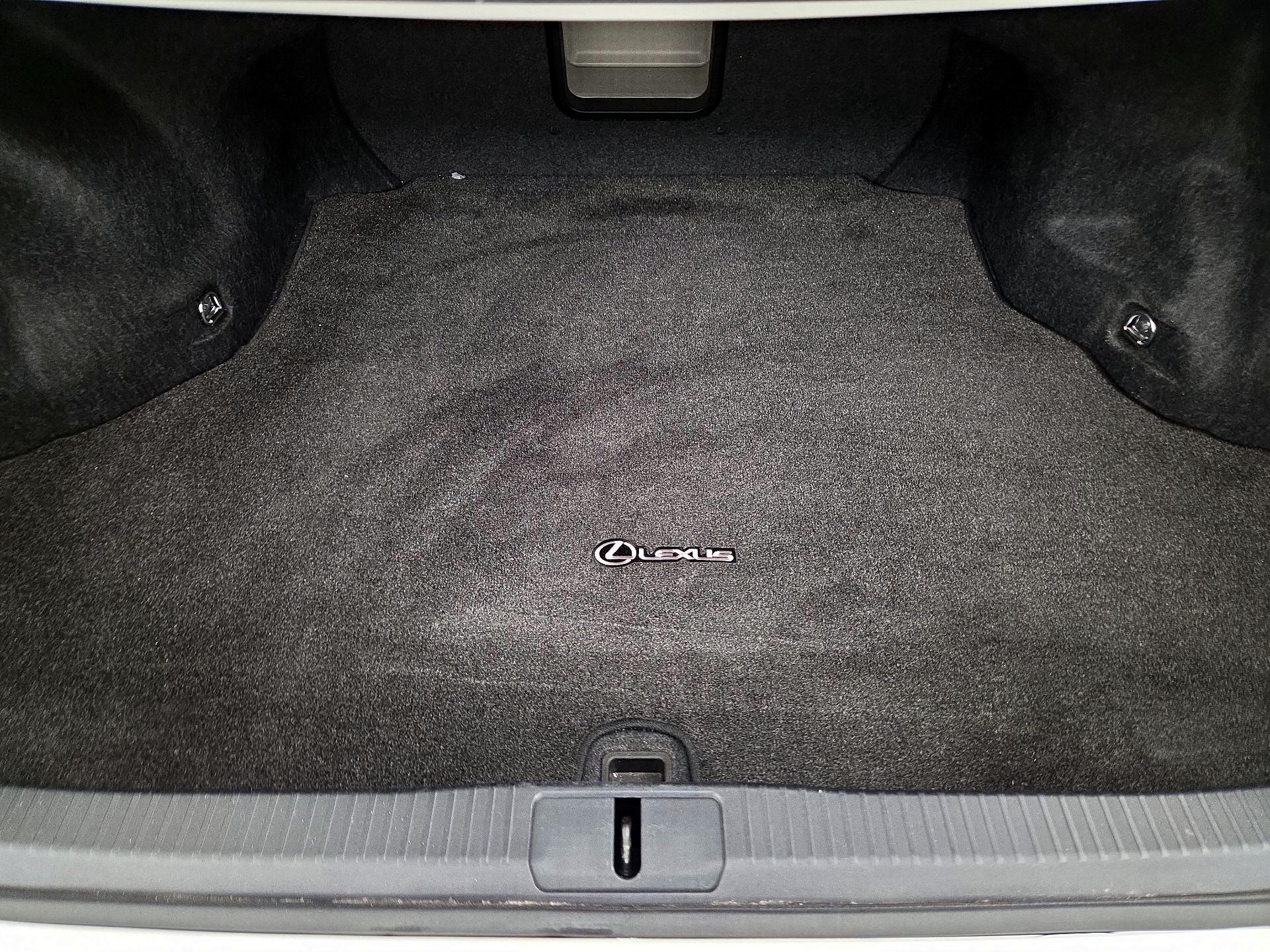 Thumbnail: 2014 Lexus ES - 20