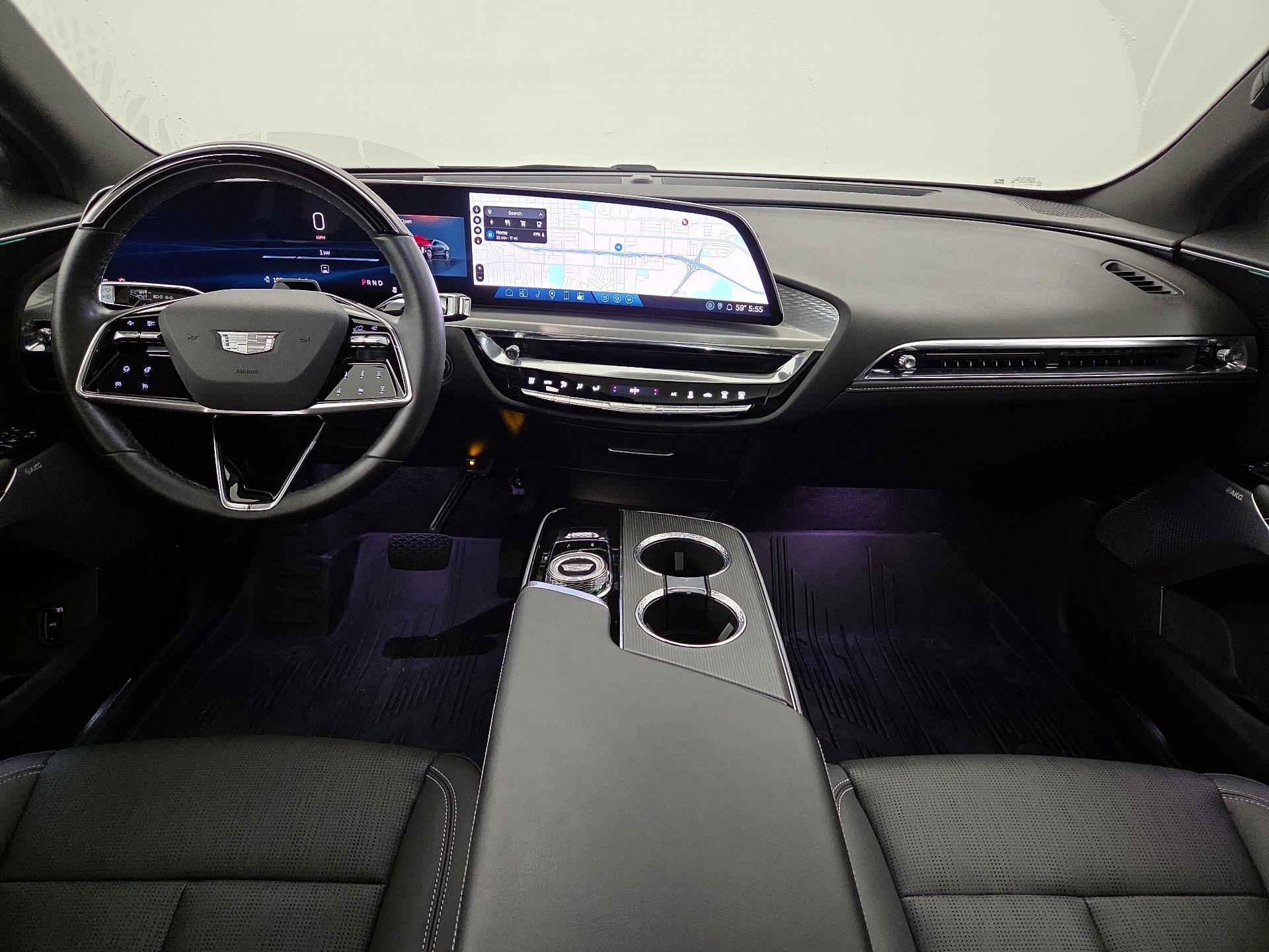 Thumbnail: 2024 Cadillac Lyriq - 9