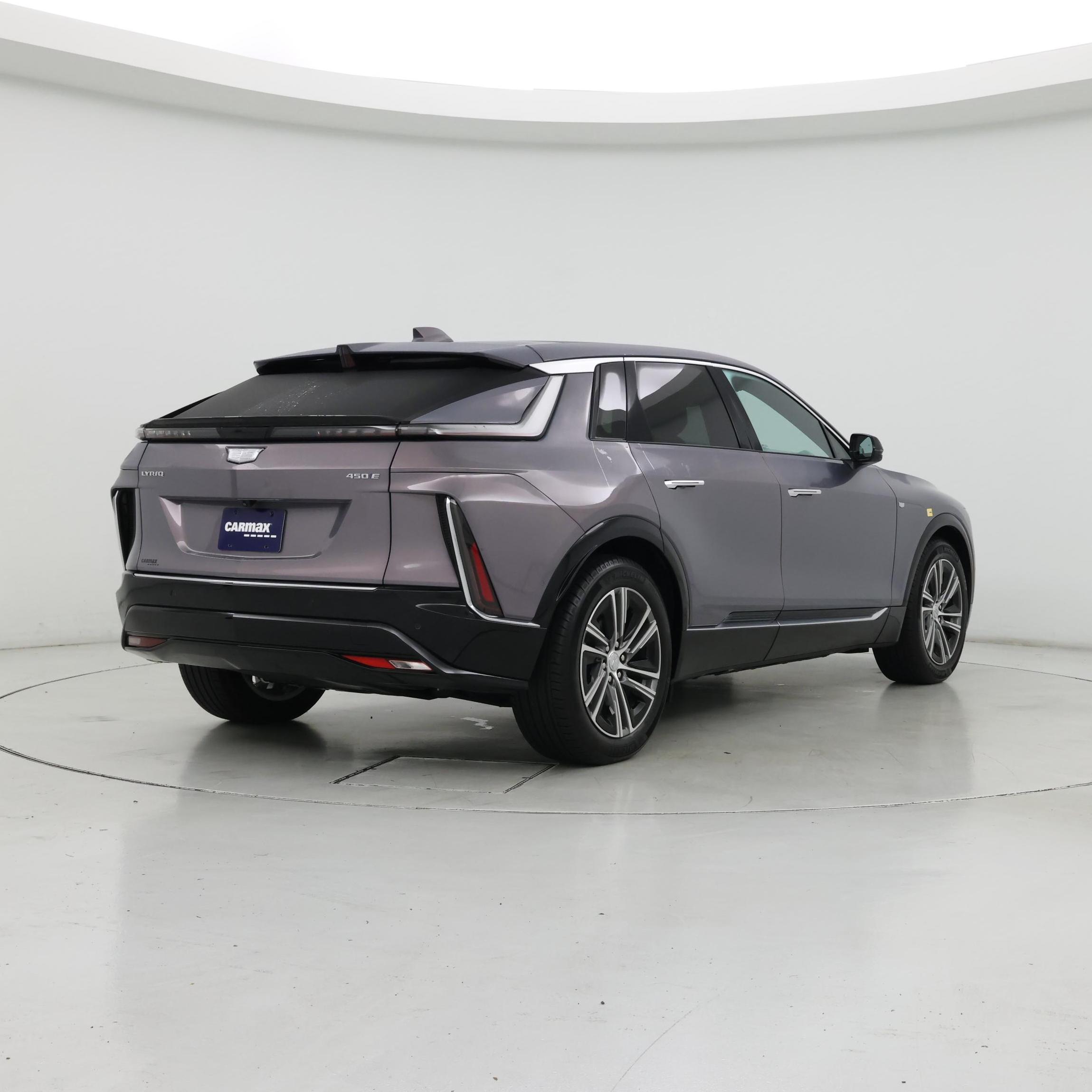 Thumbnail: 2024 Cadillac Lyriq - 8