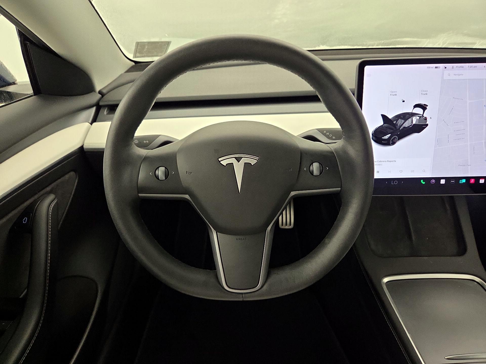 Thumbnail: 2021 Tesla Model 3 - 10