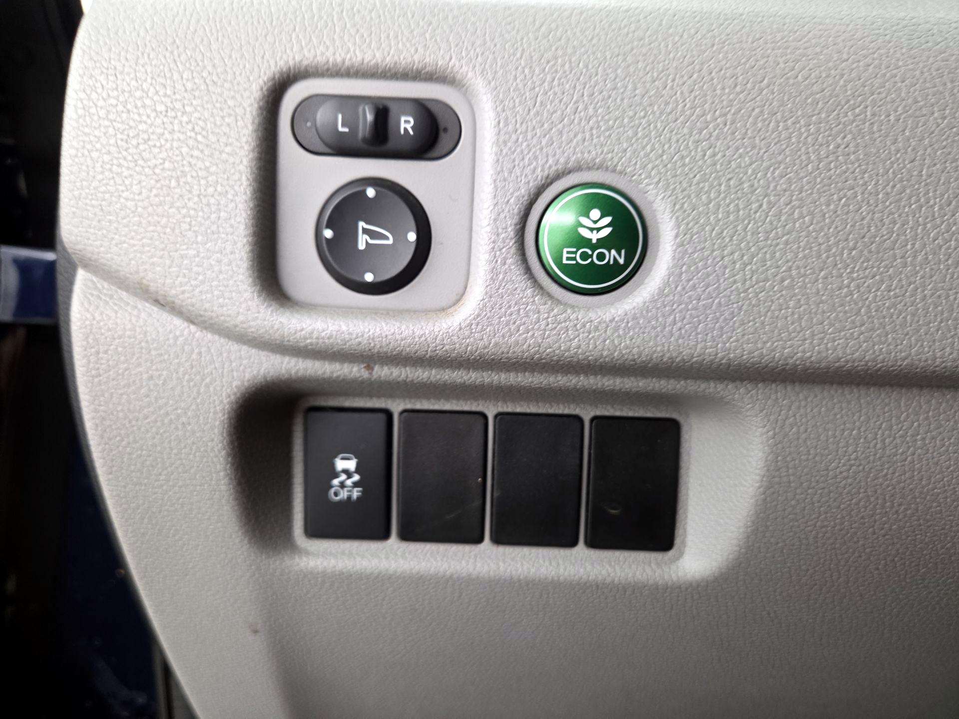 Thumbnail: 2016 Honda Pilot - 13