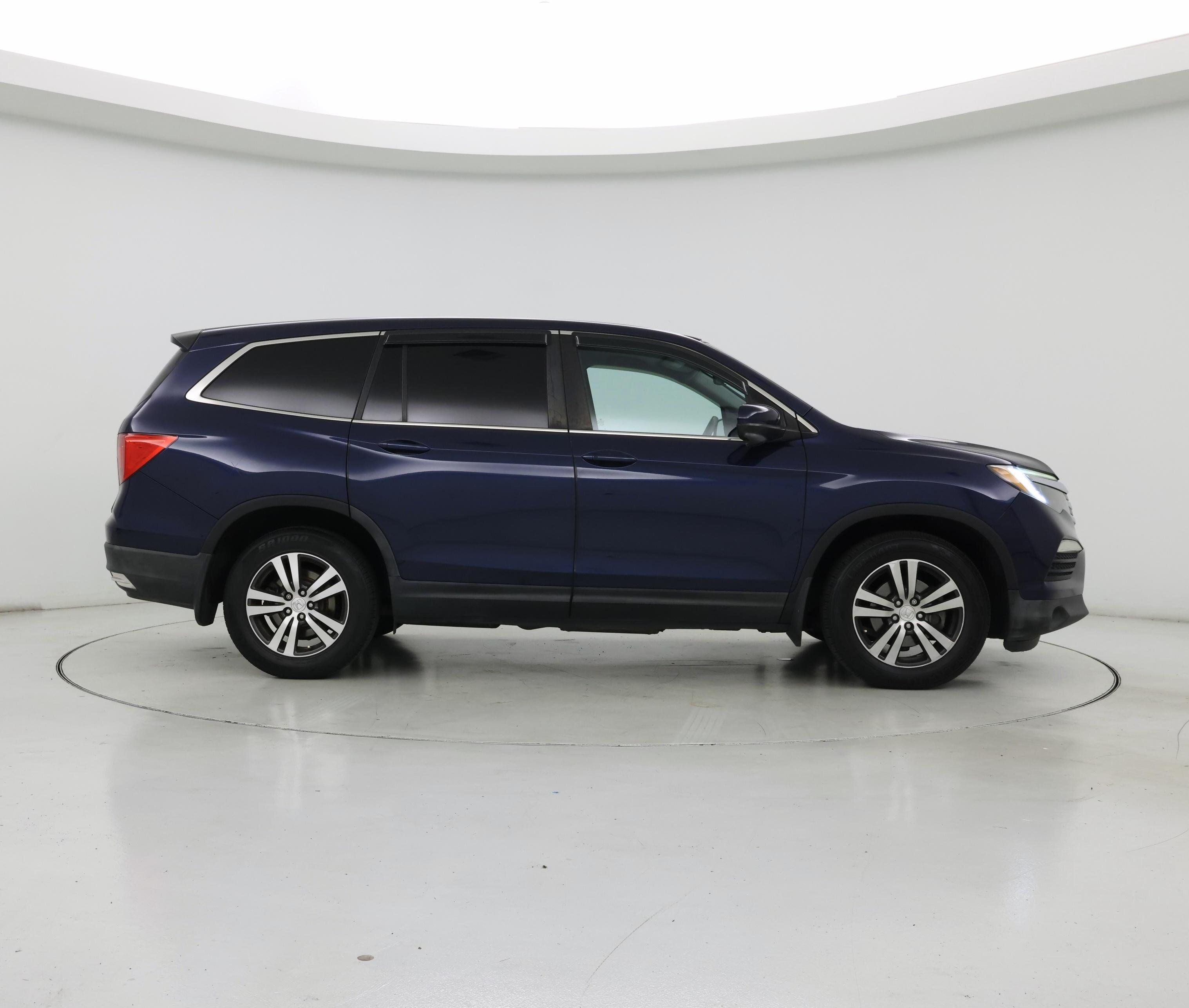 Thumbnail: 2016 Honda Pilot - 7
