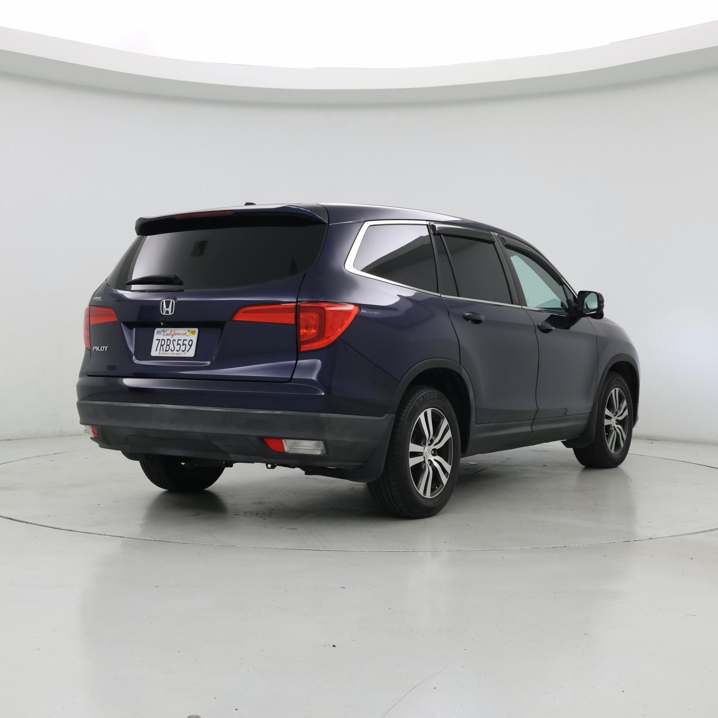 Thumbnail: 2016 Honda Pilot - 8