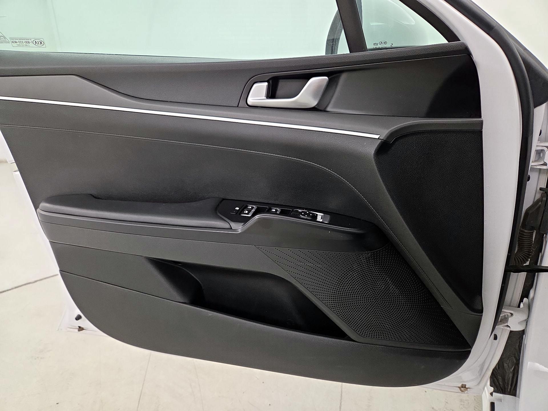 Thumbnail: 2021 Kia K5 - 12