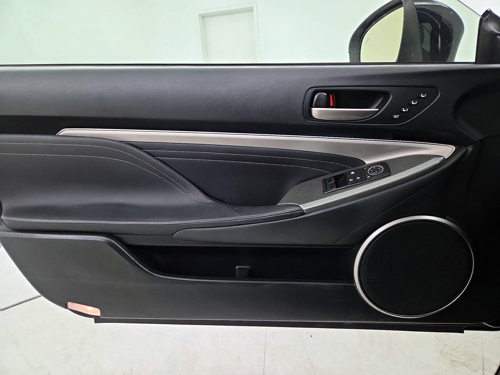 Thumbnail: 2015 Lexus RC - 12