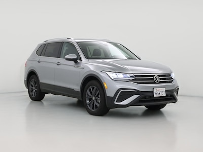 Gray 2022 Volkswagen Tiguan SE