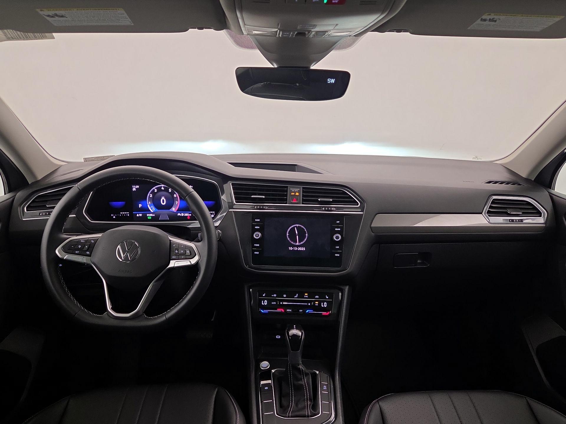 Thumbnail: 2022 Volkswagen Tiguan - 9