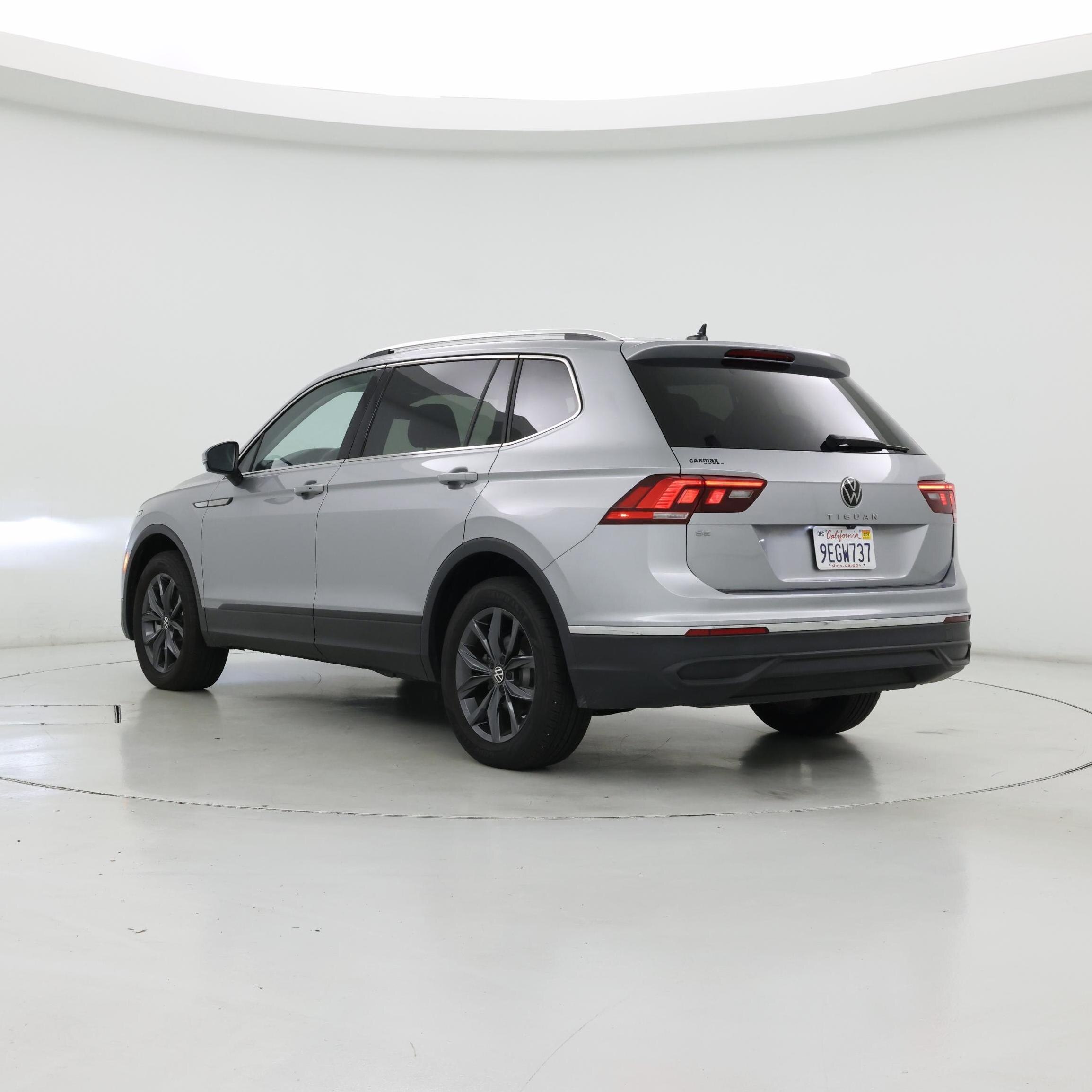 Thumbnail: 2022 Volkswagen Tiguan - 2