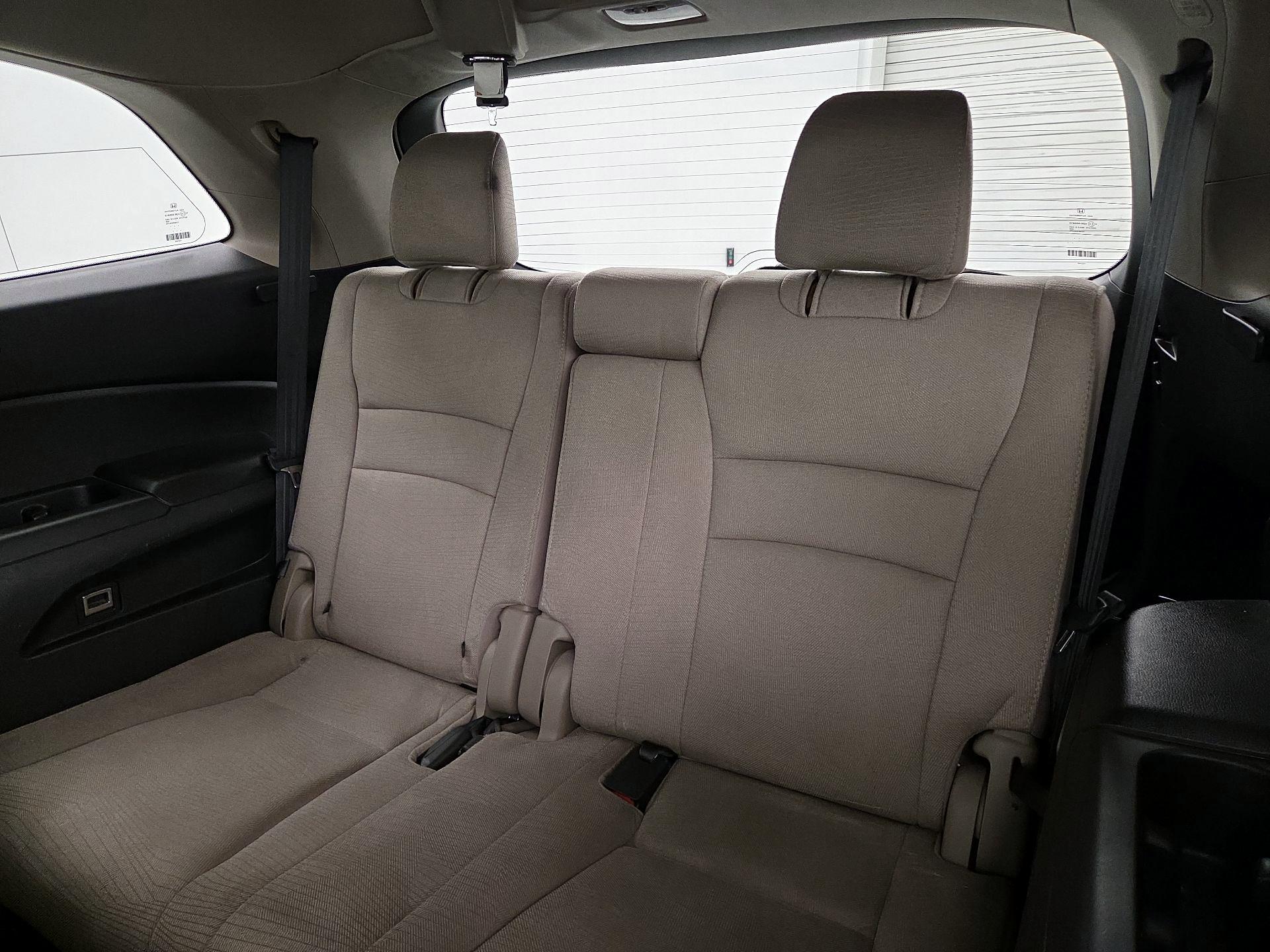 Thumbnail: 2017 Honda Pilot - 20