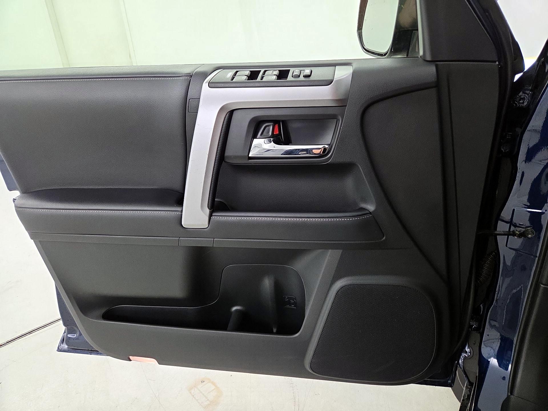 Thumbnail: 2023 Toyota 4Runner - 12