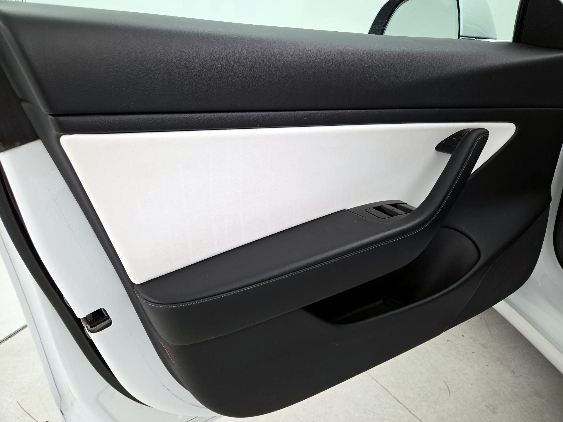 Thumbnail: 2020 Tesla Model 3 - 12