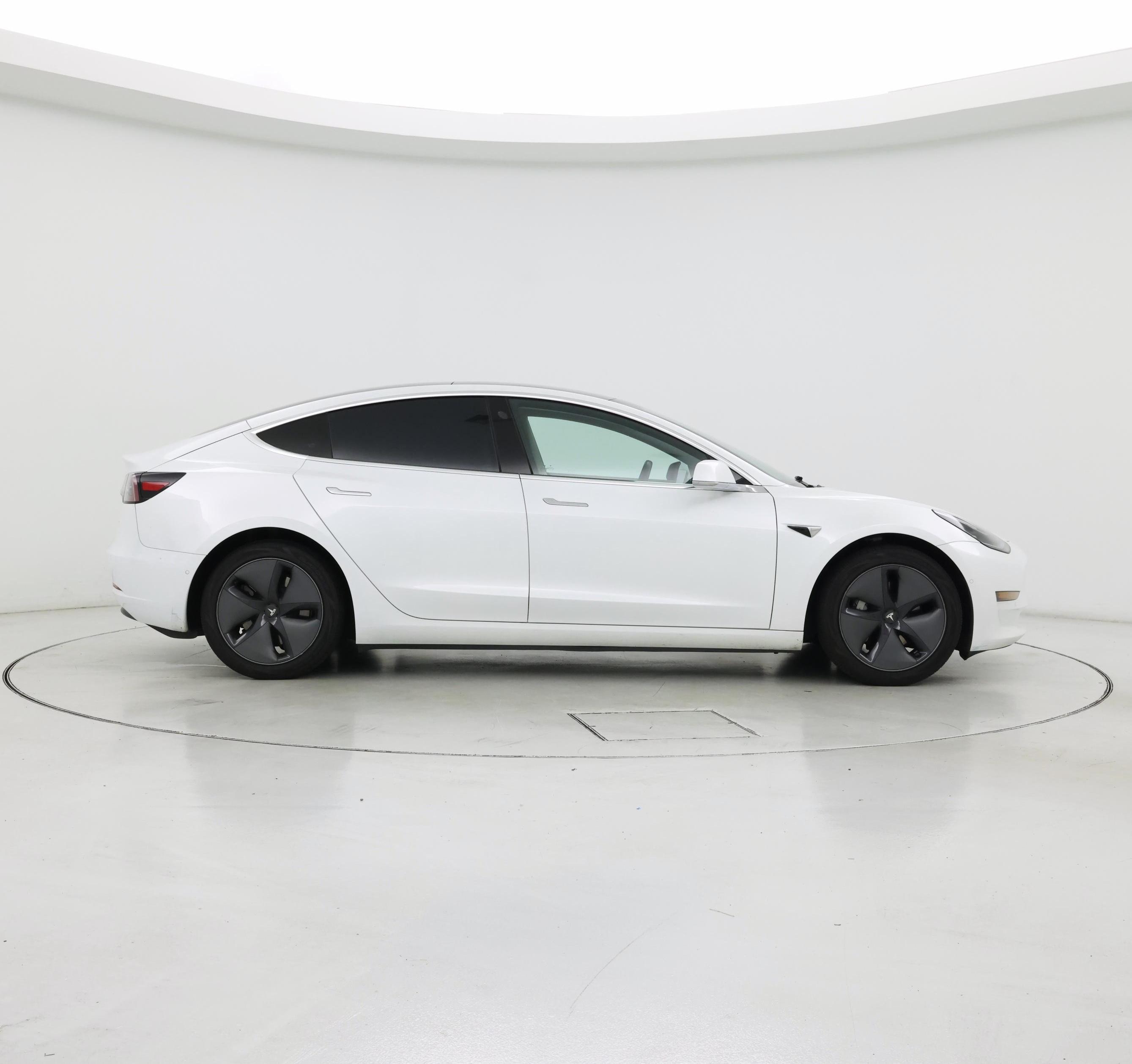 Thumbnail: 2020 Tesla Model 3 - 7