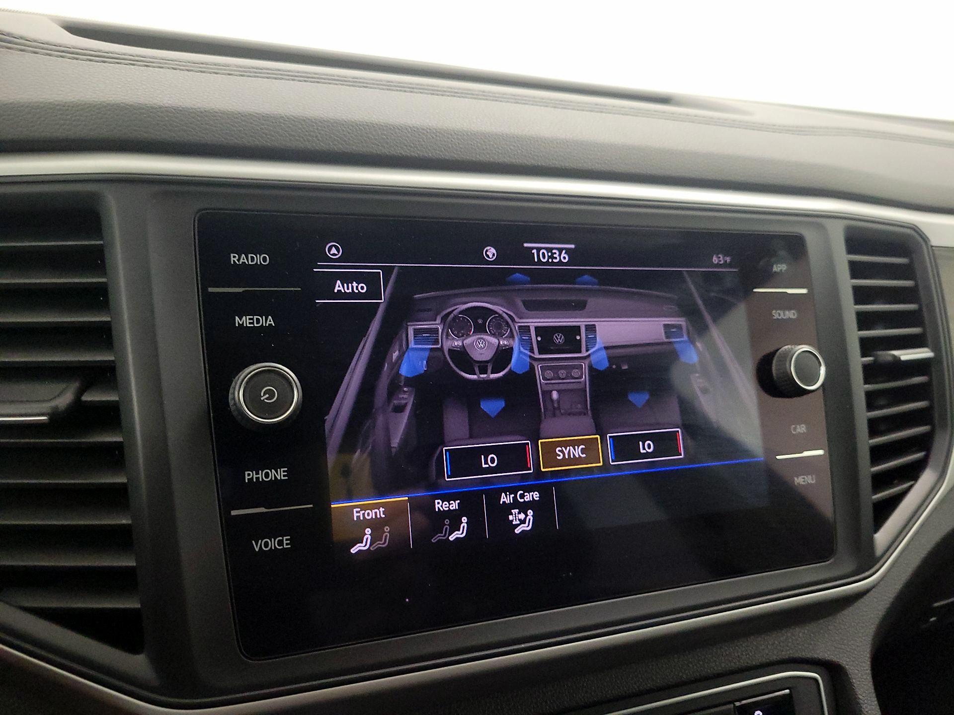 Thumbnail: 2021 Volkswagen Atlas - 16