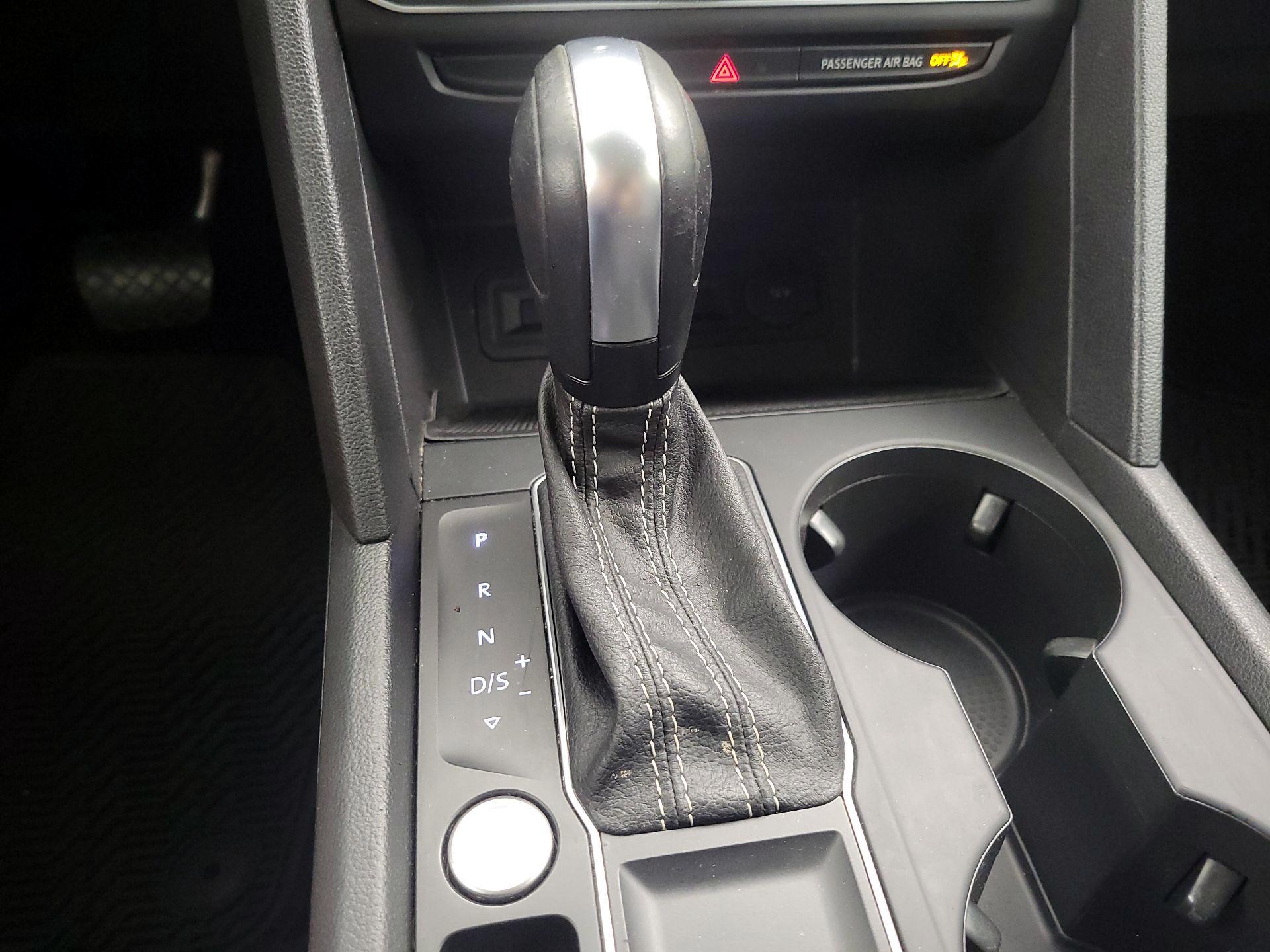 Thumbnail: 2021 Volkswagen Atlas - 17