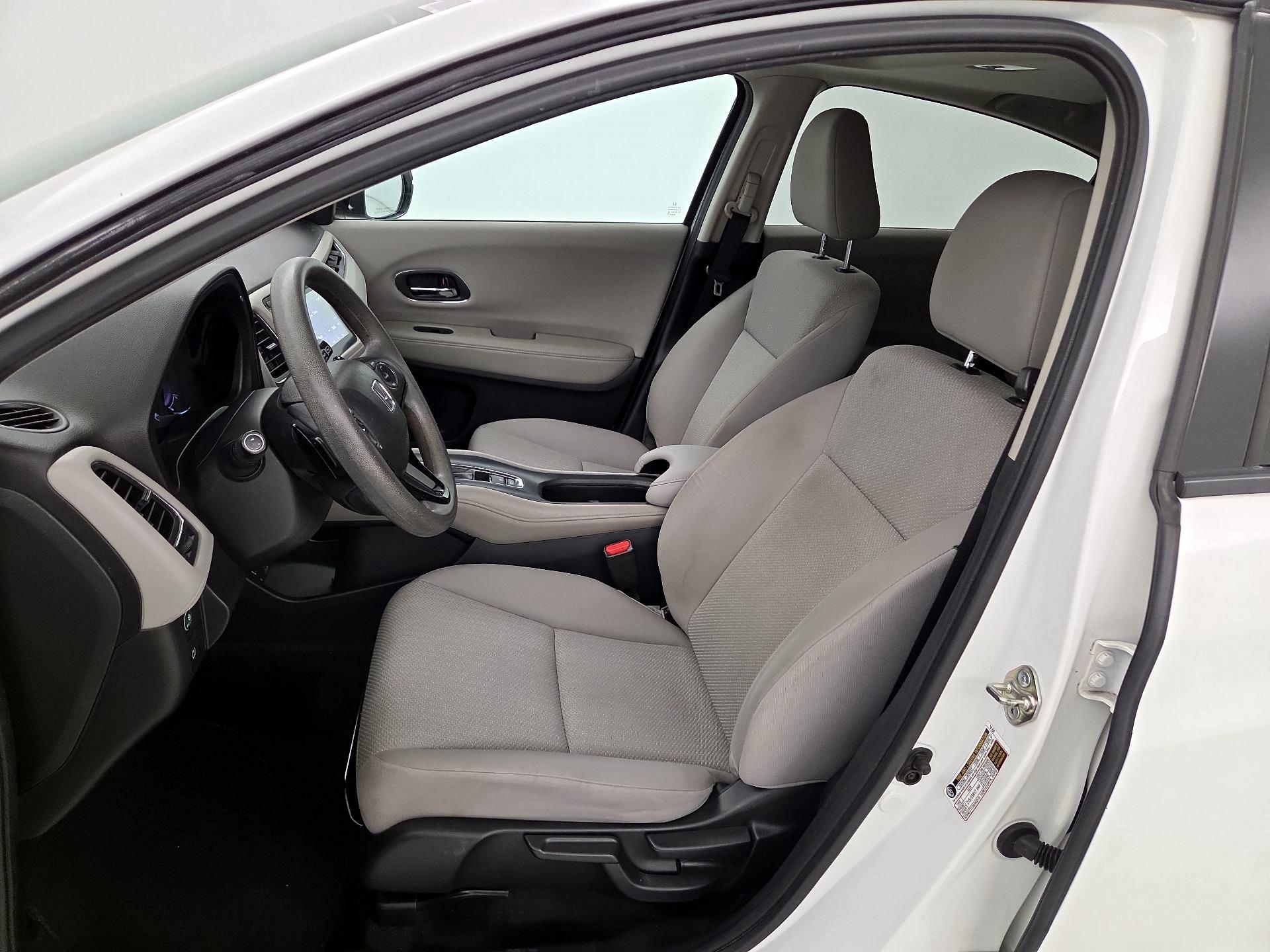 Thumbnail: 2017 Honda HR-V - 11