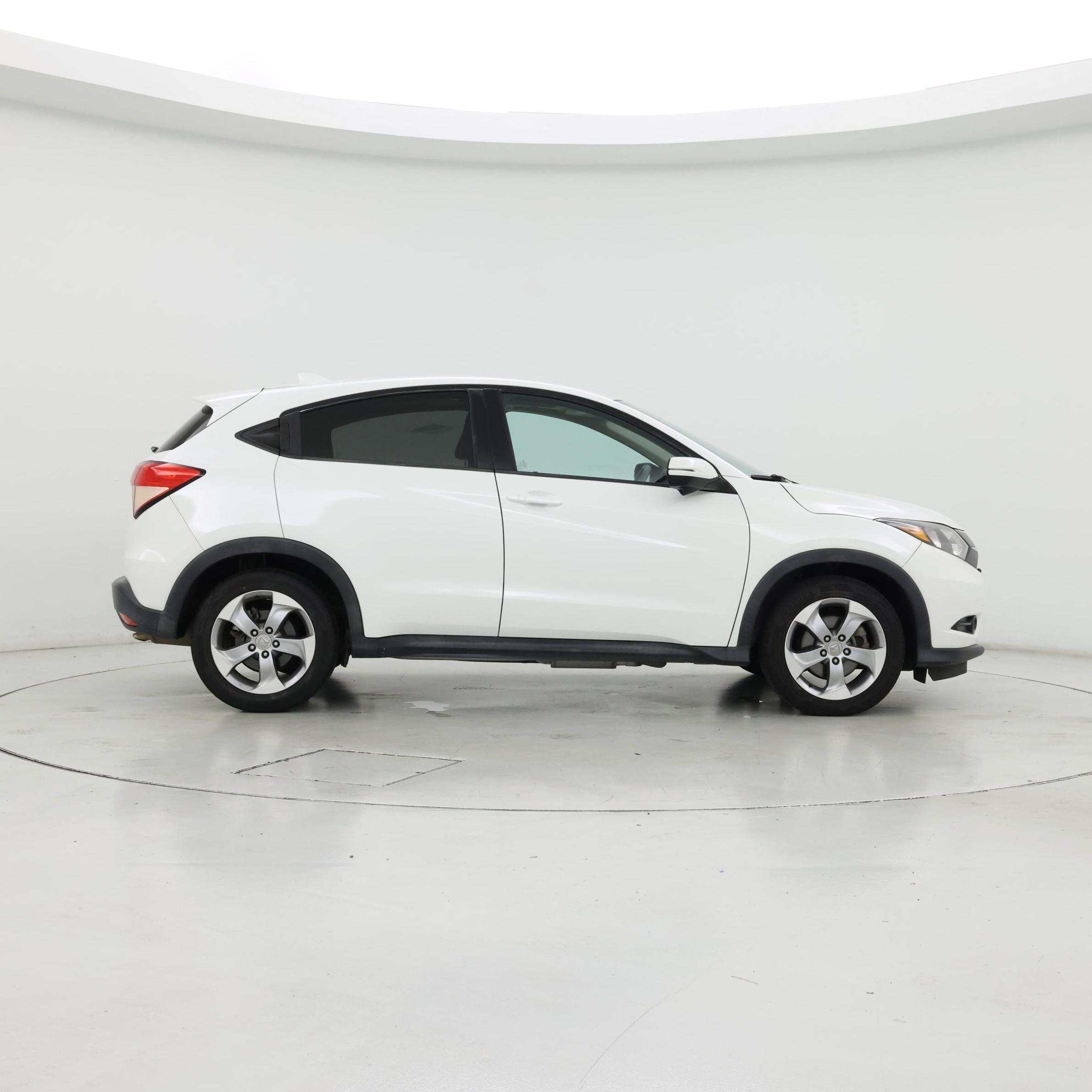 Thumbnail: 2017 Honda HR-V - 7