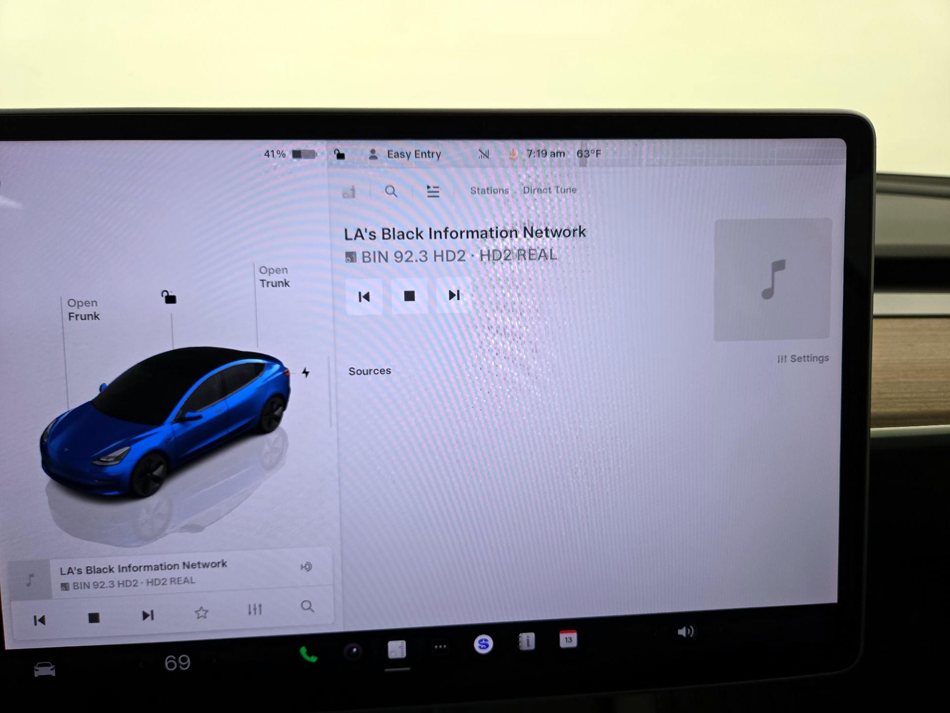 Thumbnail: 2023 Tesla Model 3 - 15