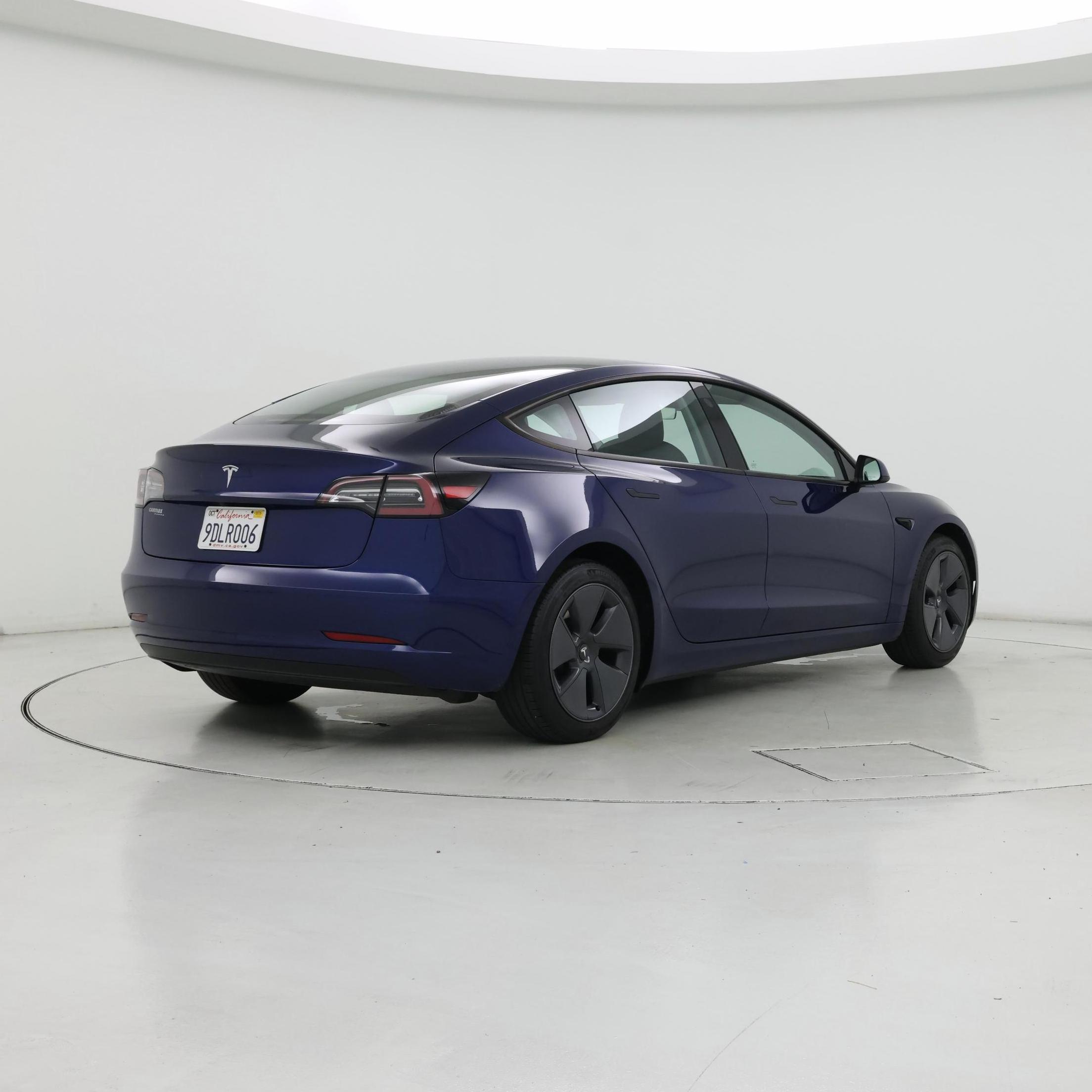 Thumbnail: 2023 Tesla Model 3 - 8