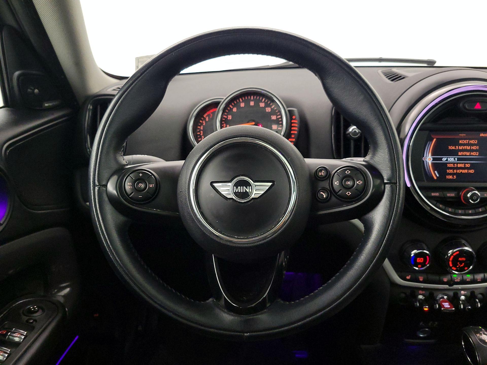 Thumbnail: 2017 MINI Cooper Countryman - 10