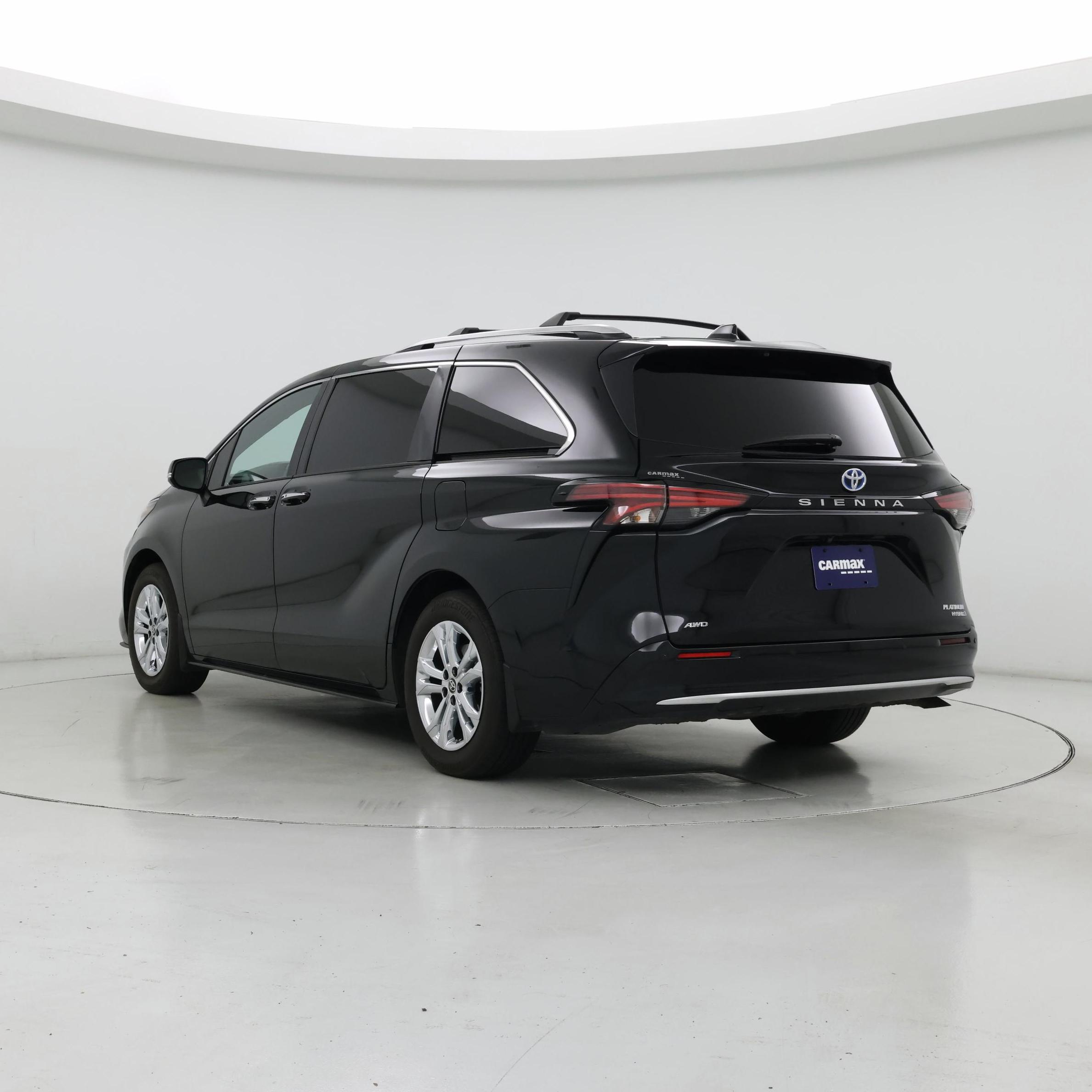 Thumbnail: 2024 Toyota Sienna - 2