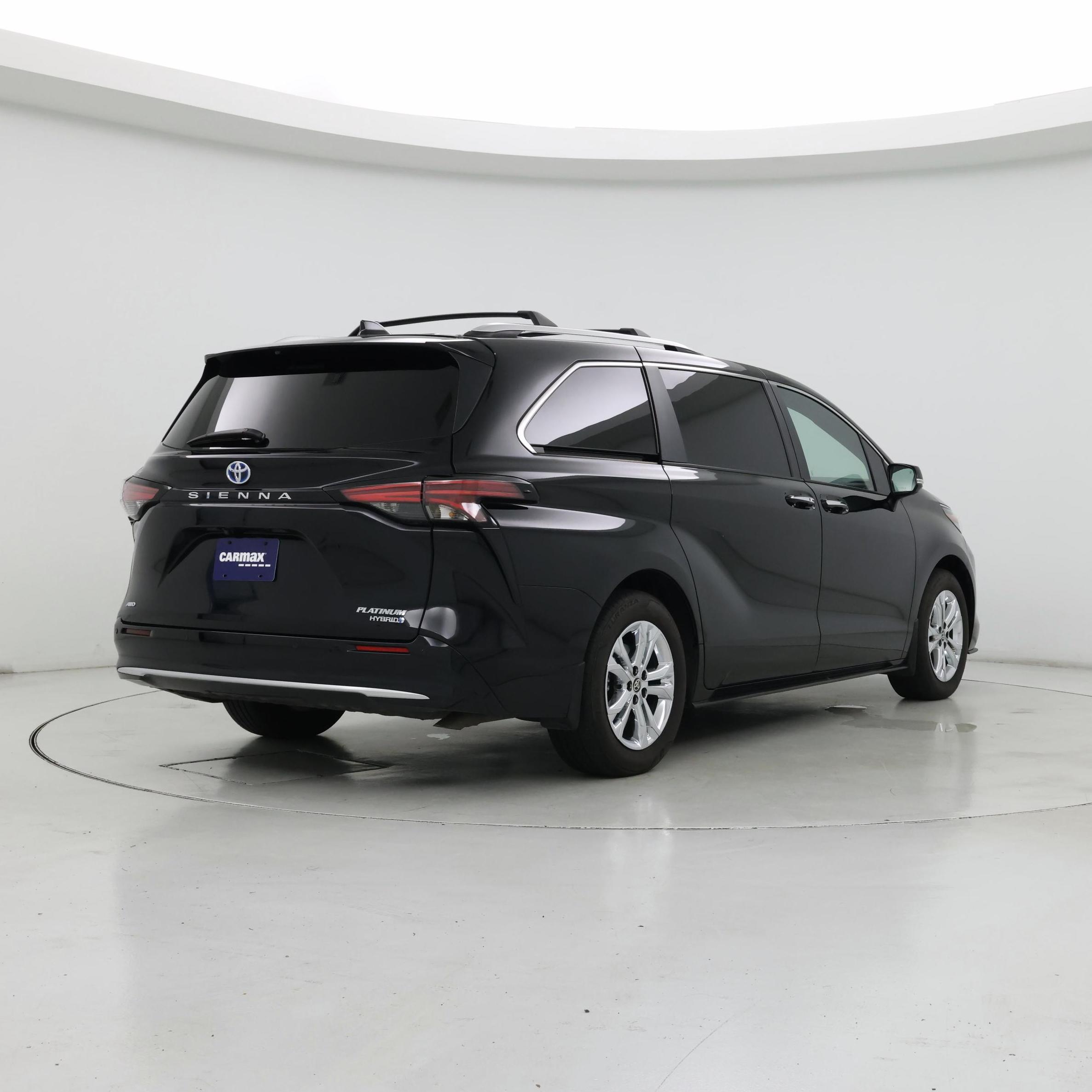 Thumbnail: 2024 Toyota Sienna - 8