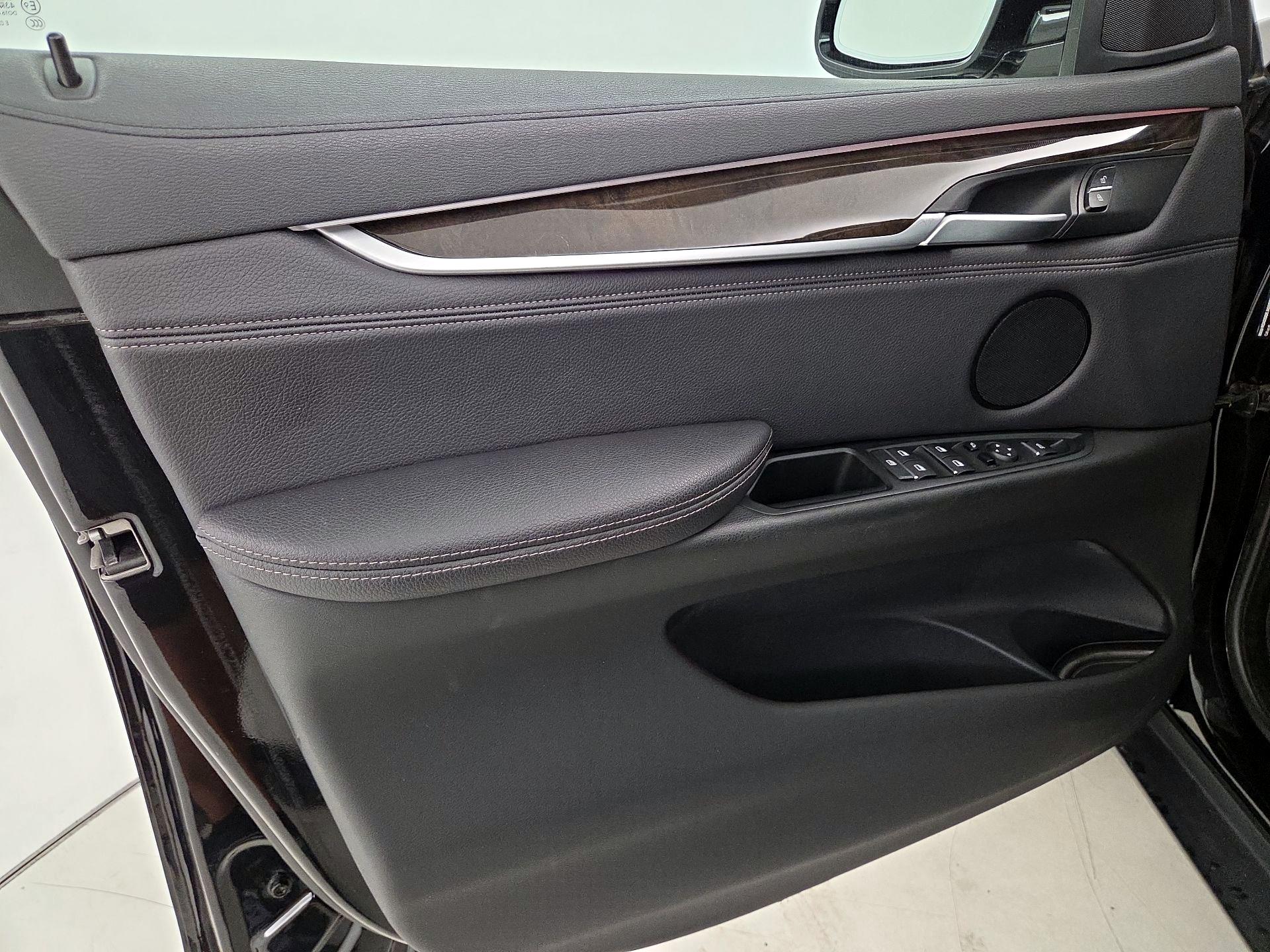Thumbnail: 2019 BMW X6 - 12