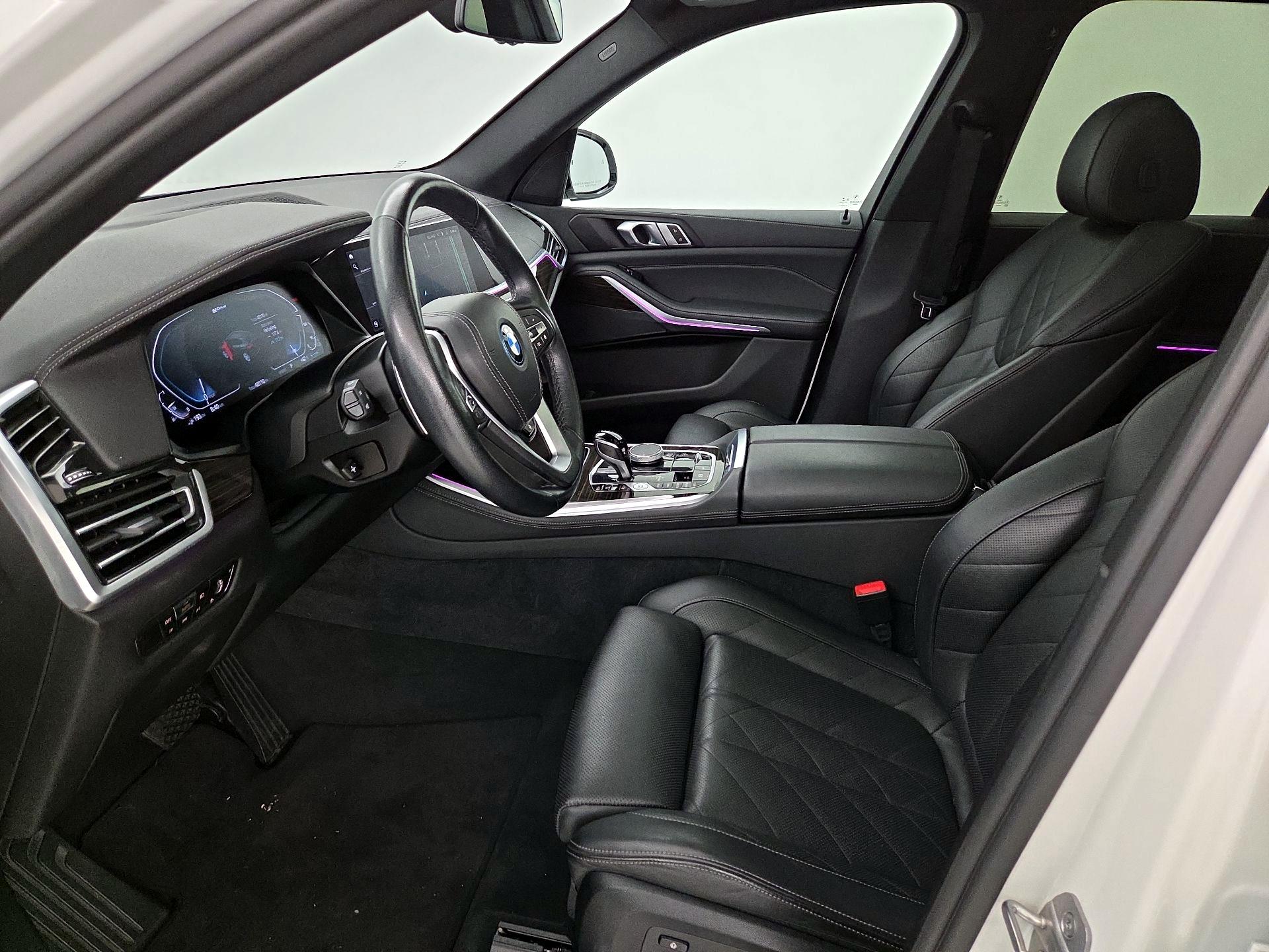 Thumbnail: 2023 BMW X5 - 11