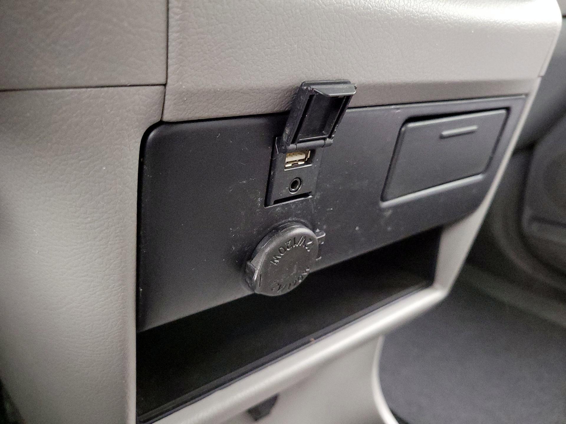 Thumbnail: 2020 Toyota Sienna - 18