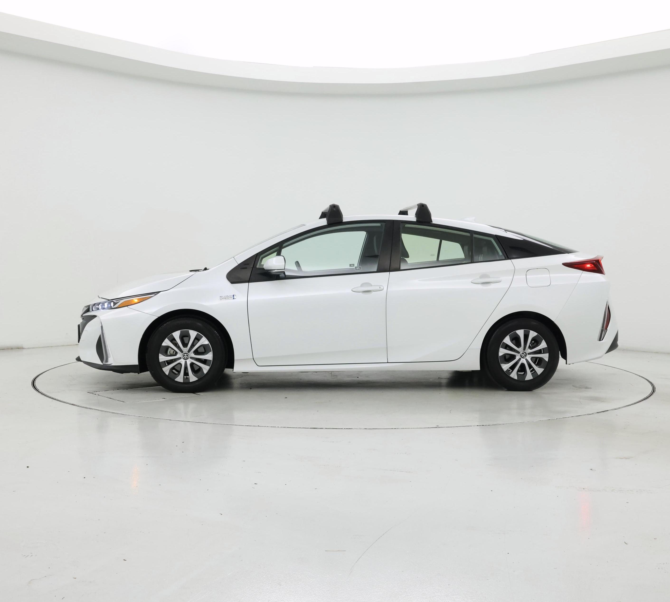 Thumbnail: 2021 Toyota Prius Prime - 3