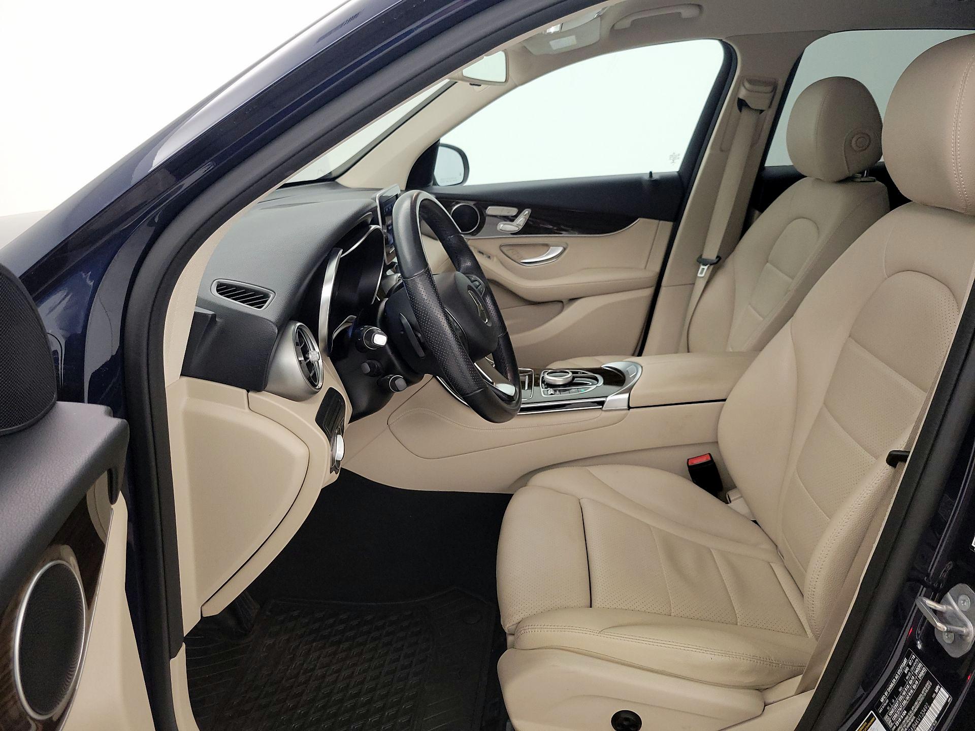 Thumbnail: 2019 Mercedes-Benz GLC - 11