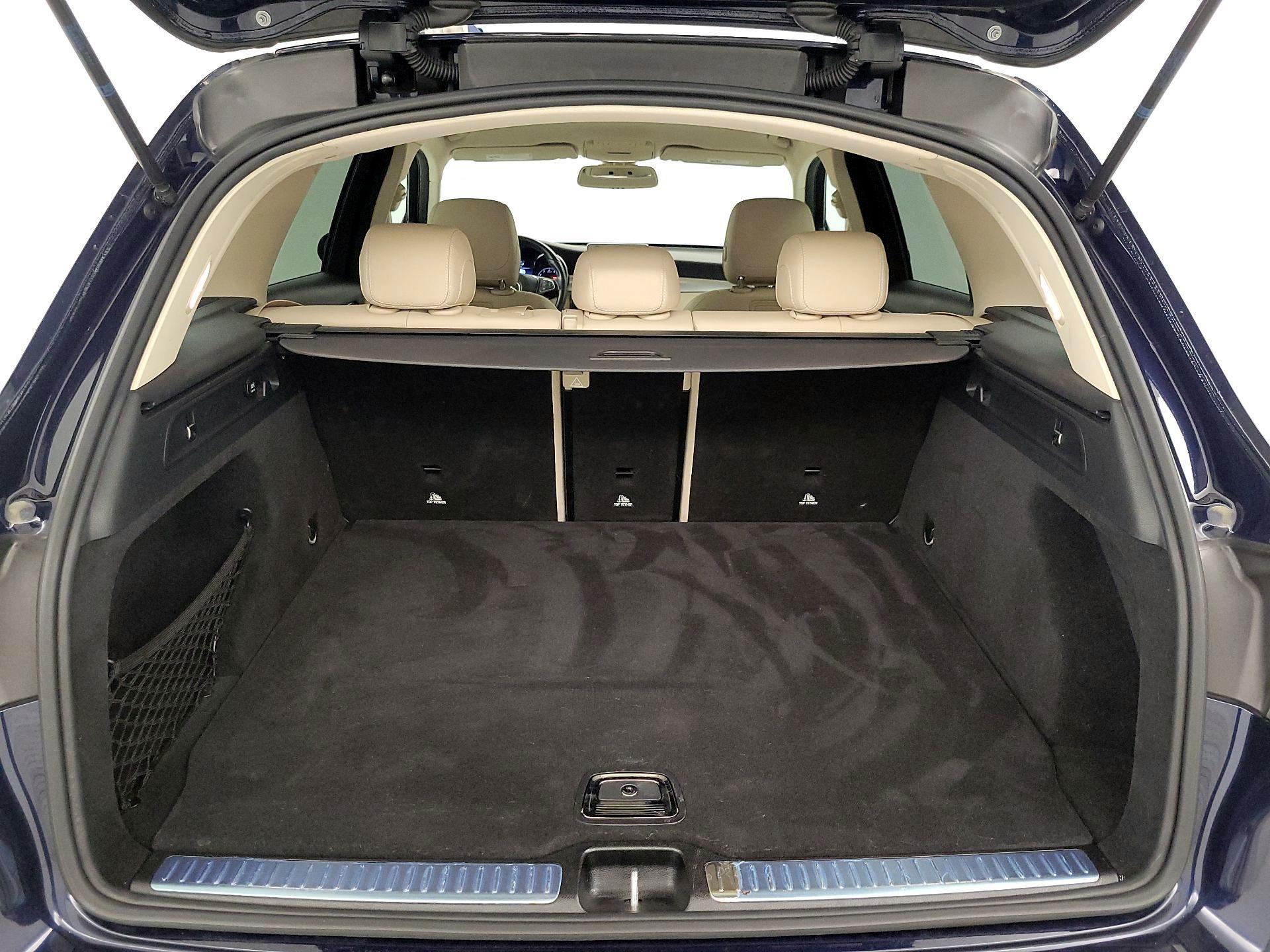 Thumbnail: 2019 Mercedes-Benz GLC - 20