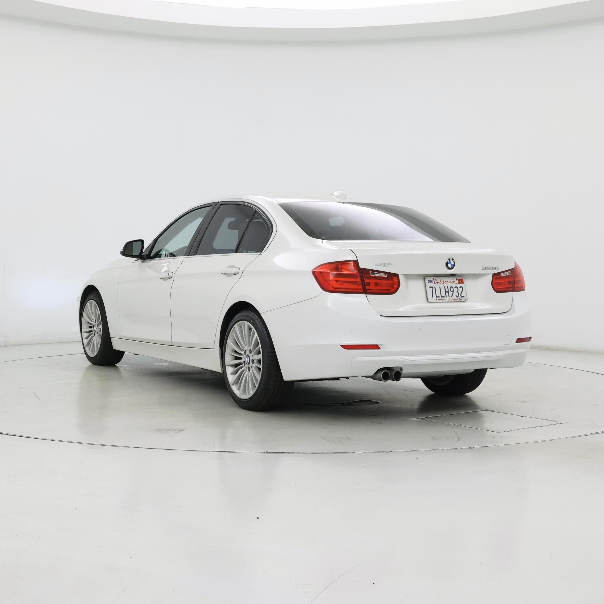 Thumbnail: 2015 BMW 3 Series - 2