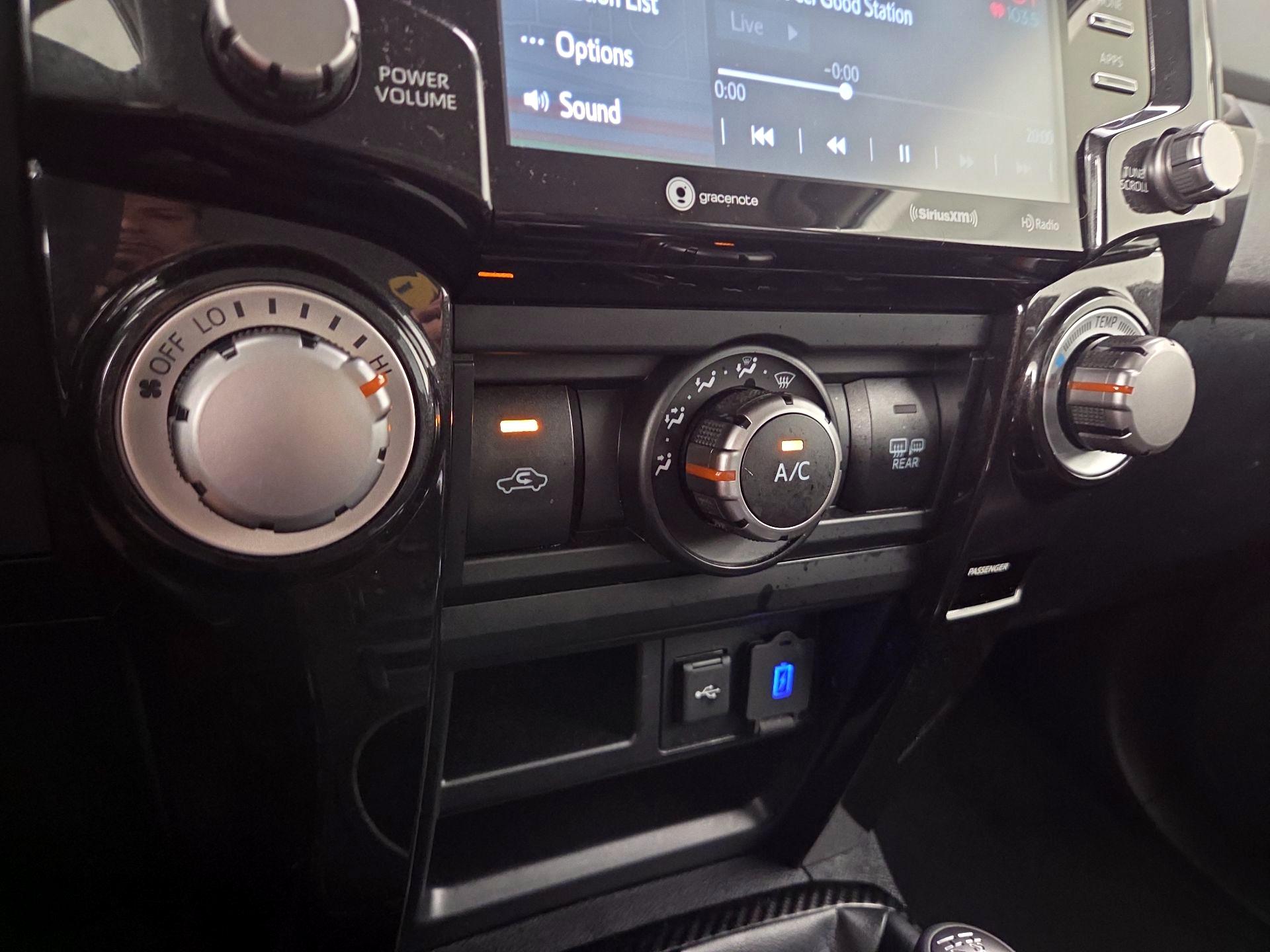 Thumbnail: 2021 Toyota 4Runner - 17