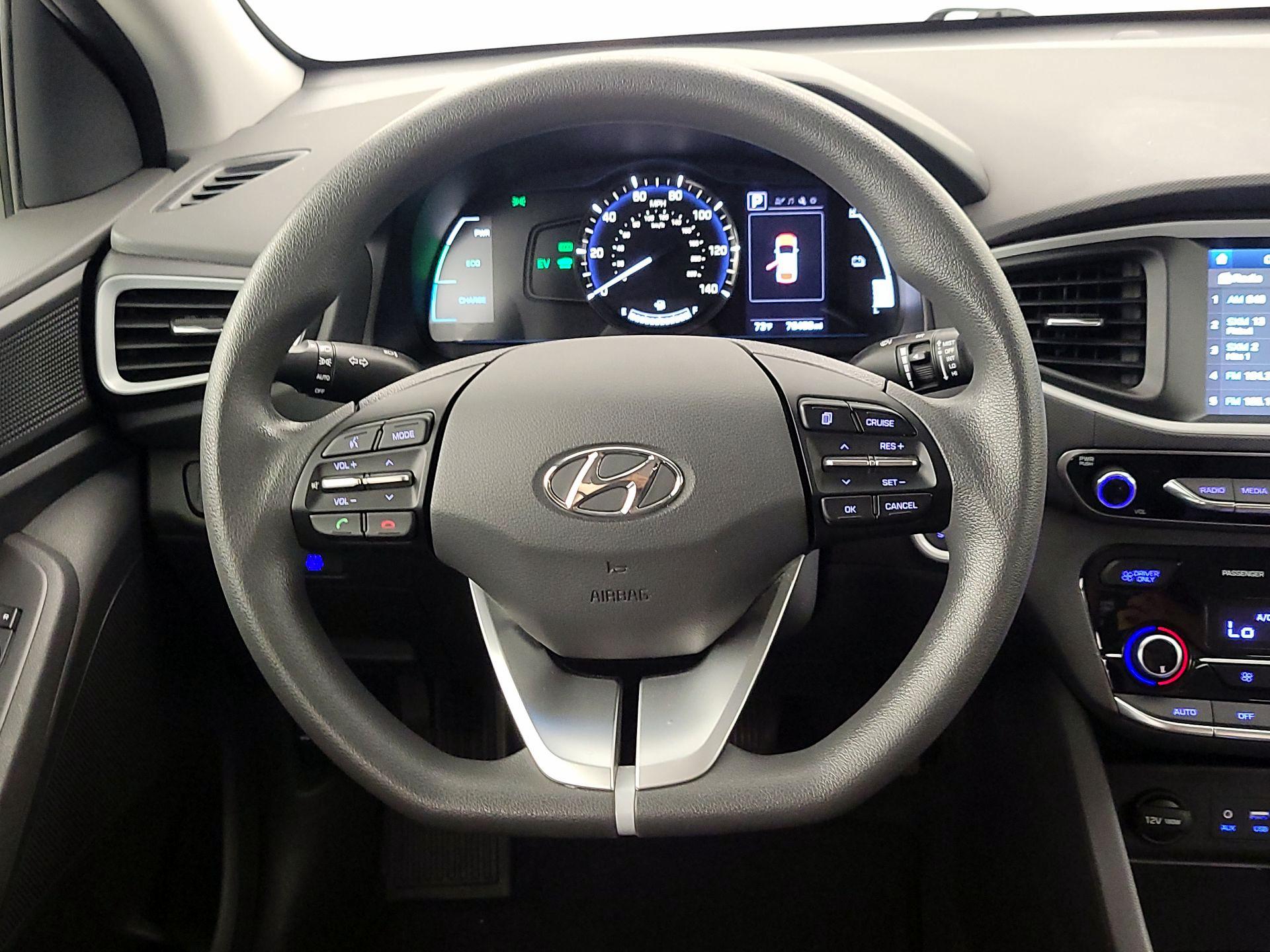 Thumbnail: 2019 Hyundai Ioniq - 10