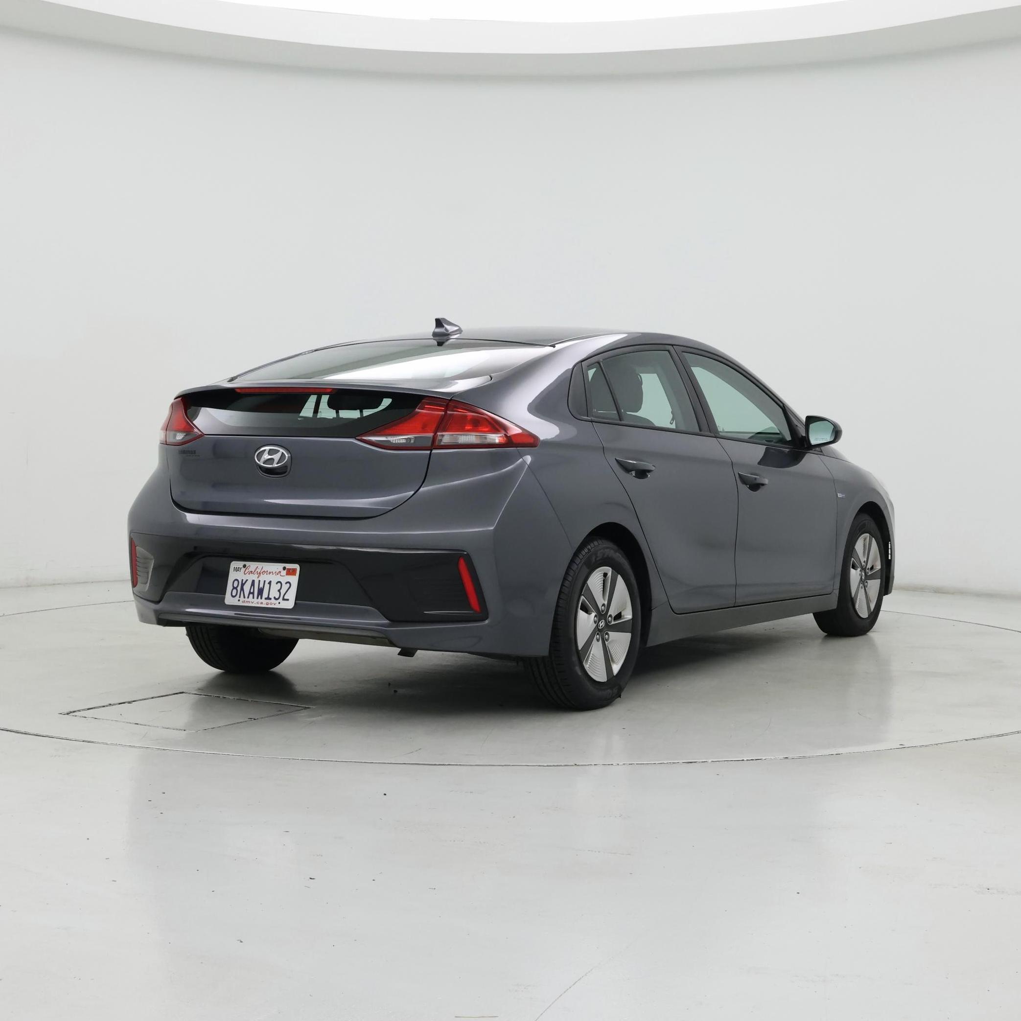 Thumbnail: 2019 Hyundai Ioniq - 8