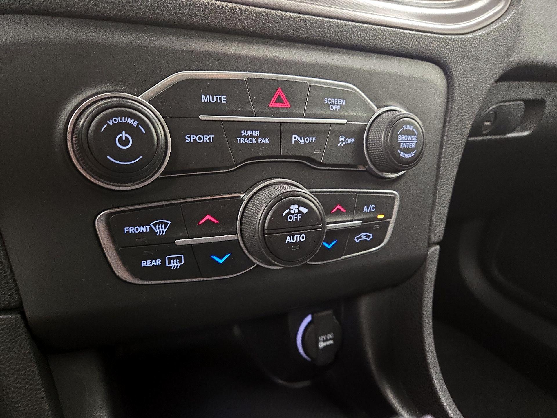 Thumbnail: 2023 Dodge Charger - 16