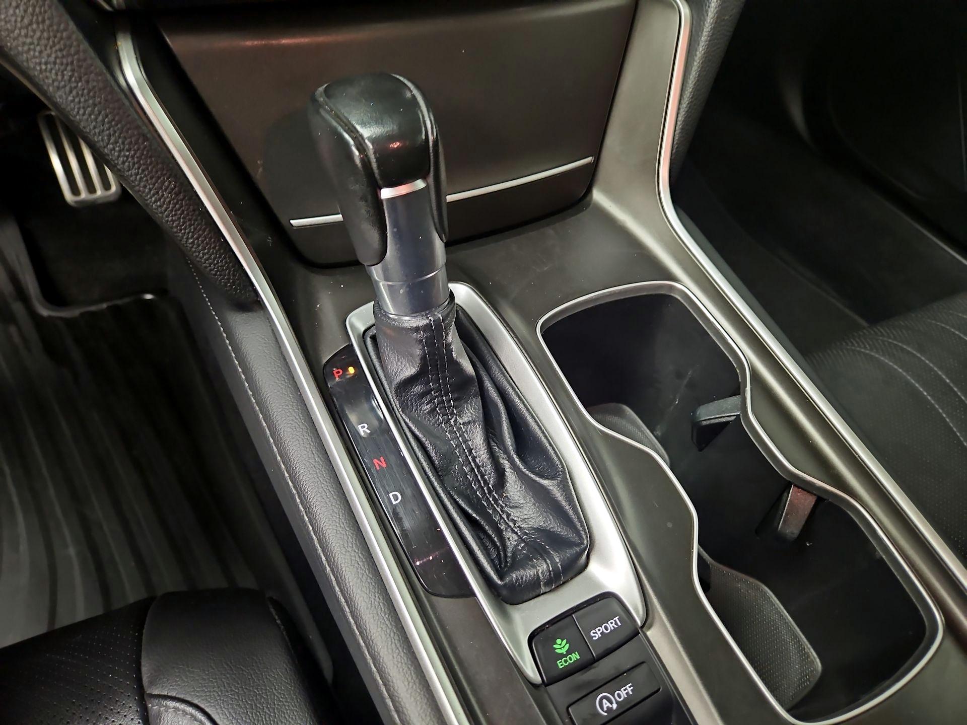 Thumbnail: 2022 Honda Accord - 17