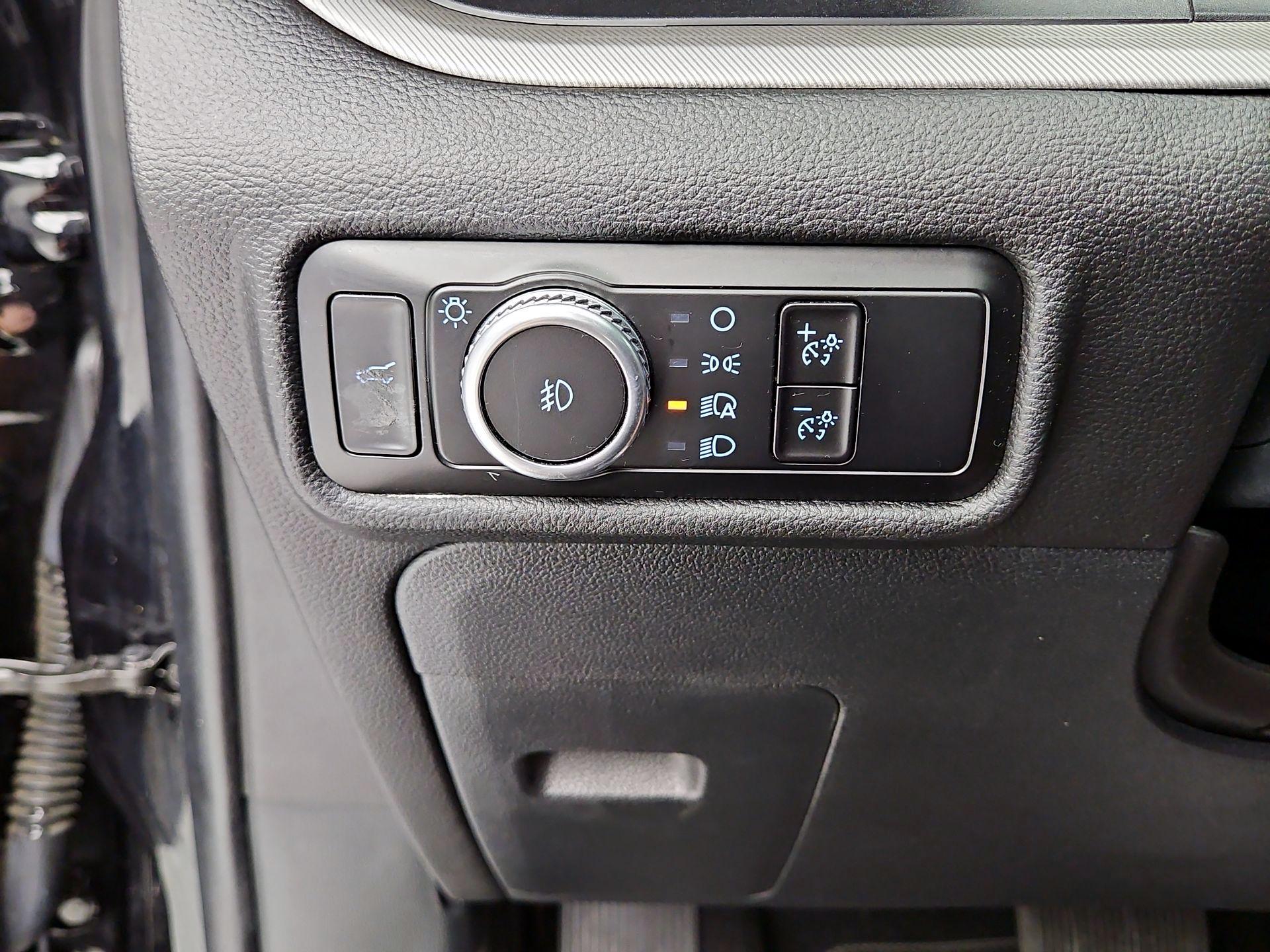 Thumbnail: 2023 Ford Explorer - 13