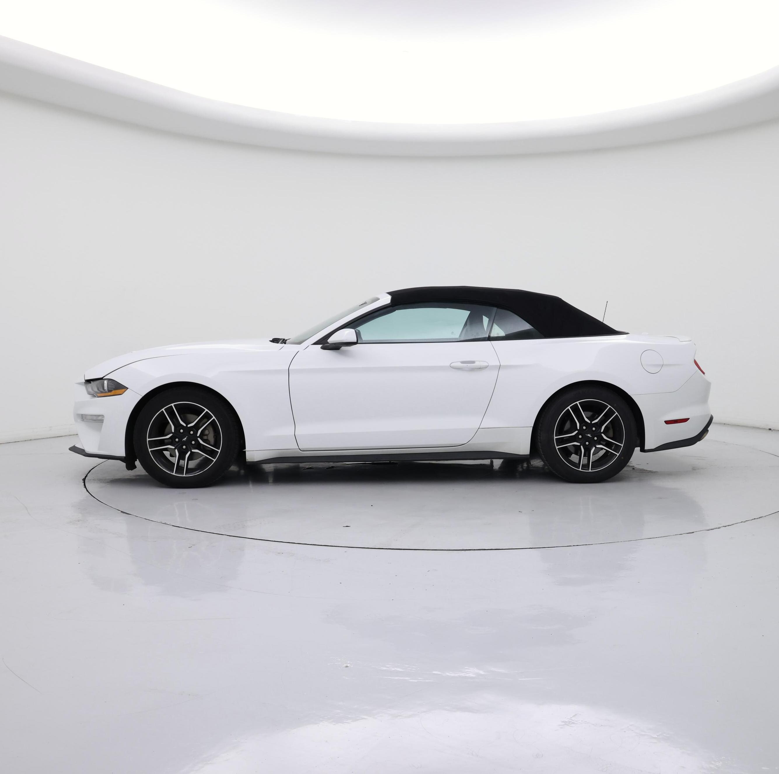 Thumbnail: 2023 Ford Mustang - 3