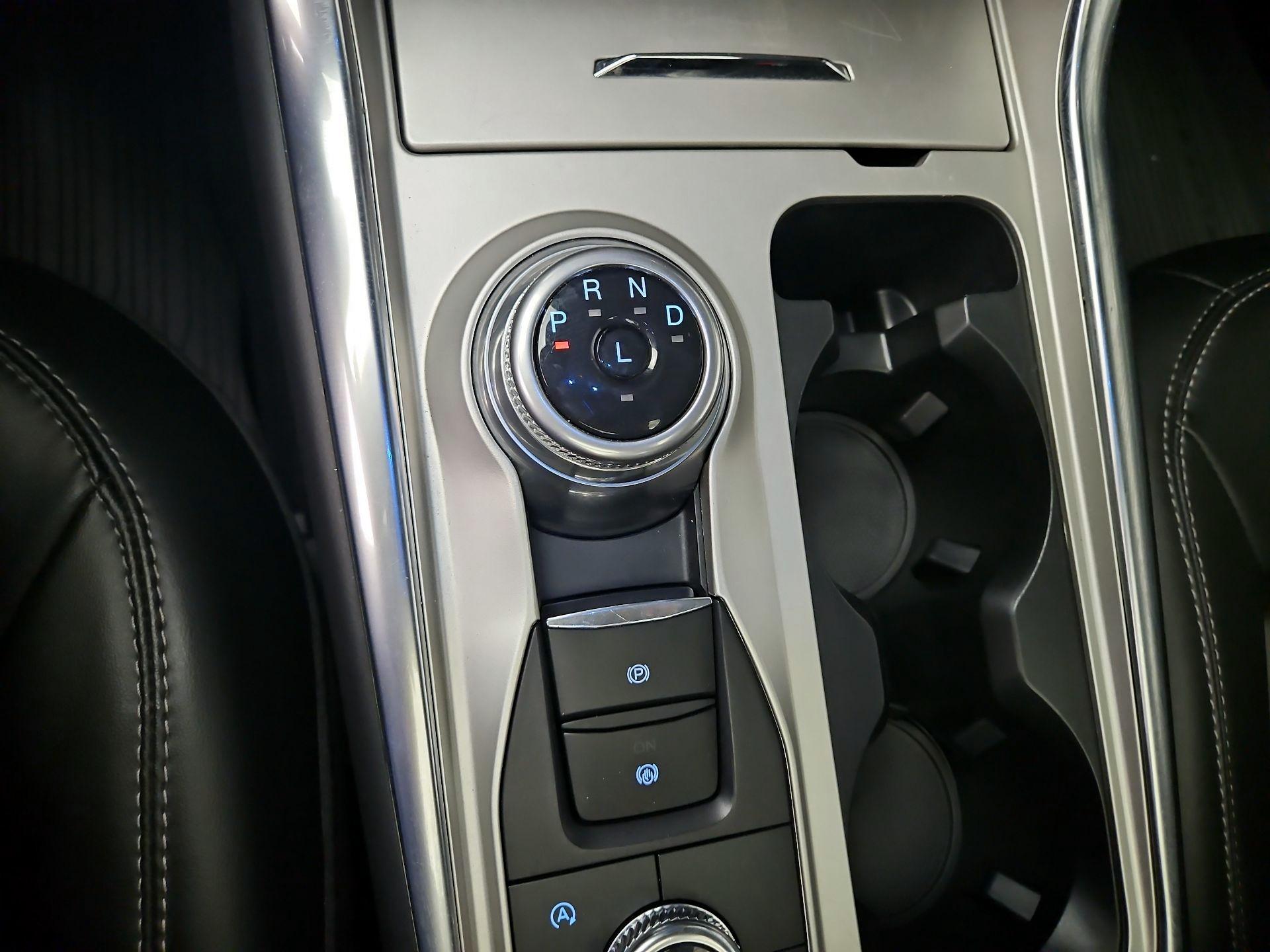Thumbnail: 2023 Ford Explorer - 18