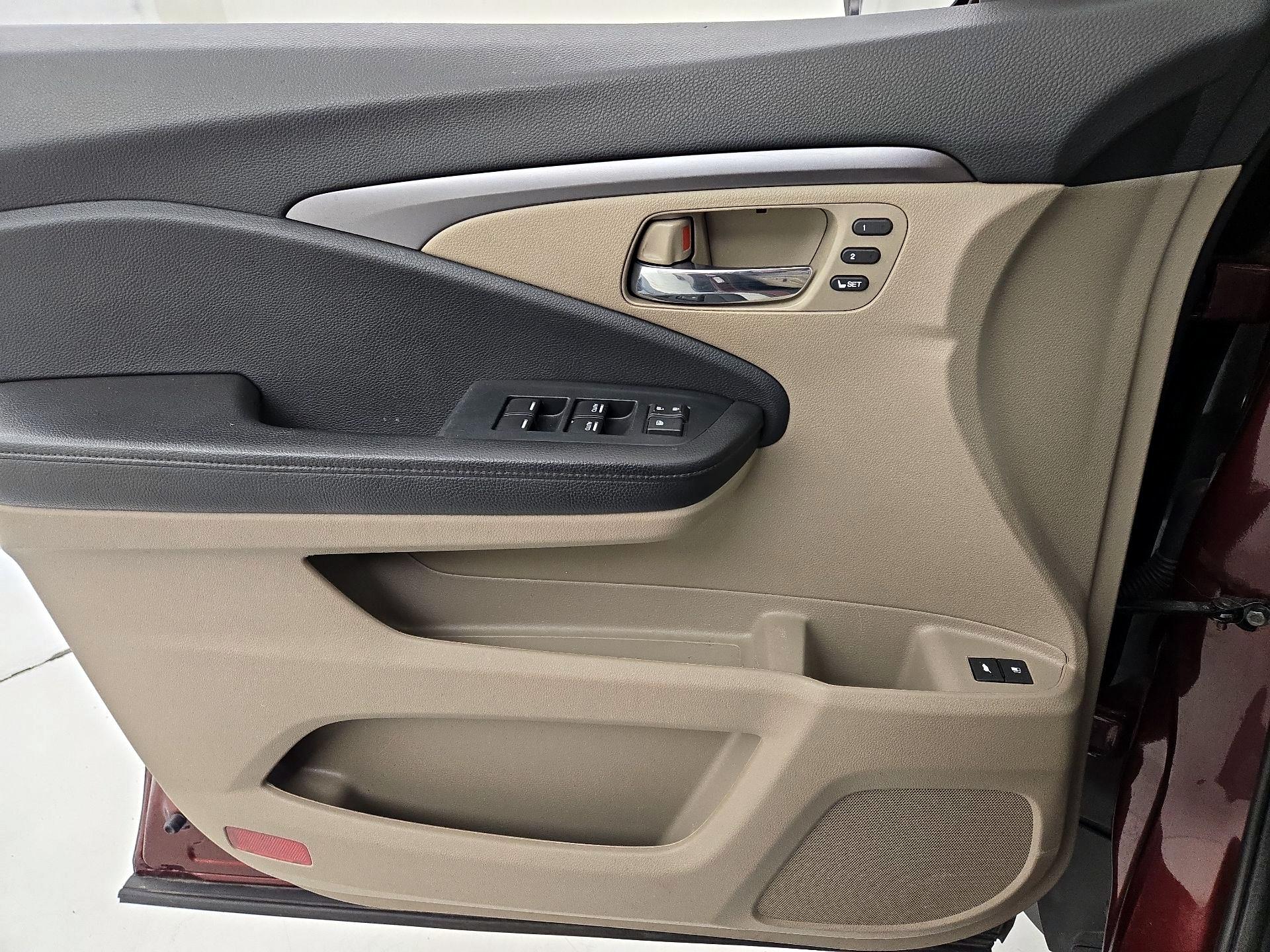 Thumbnail: 2022 Honda Pilot - 12