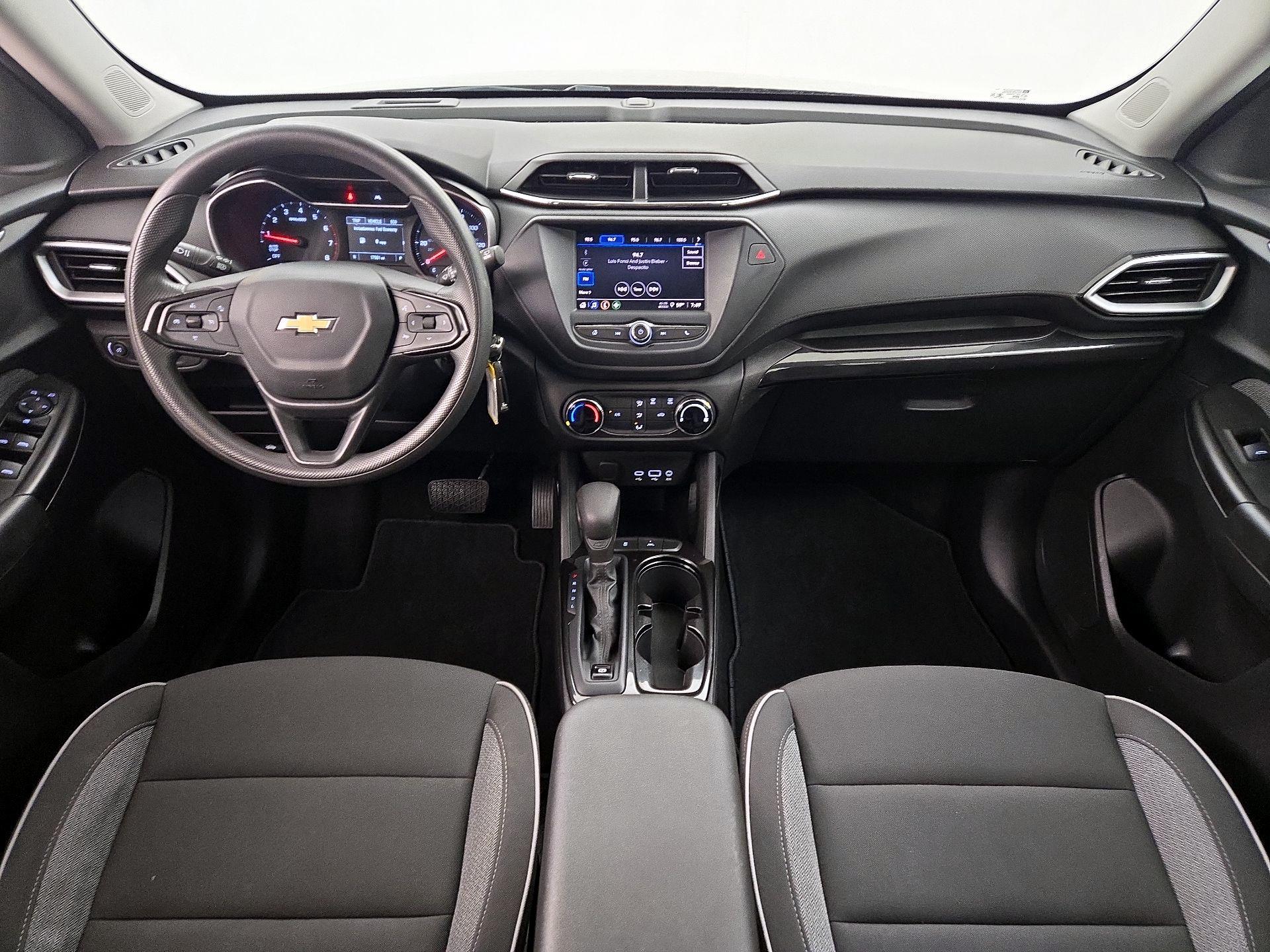 Thumbnail: 2023 Chevrolet TrailBlazer - 9