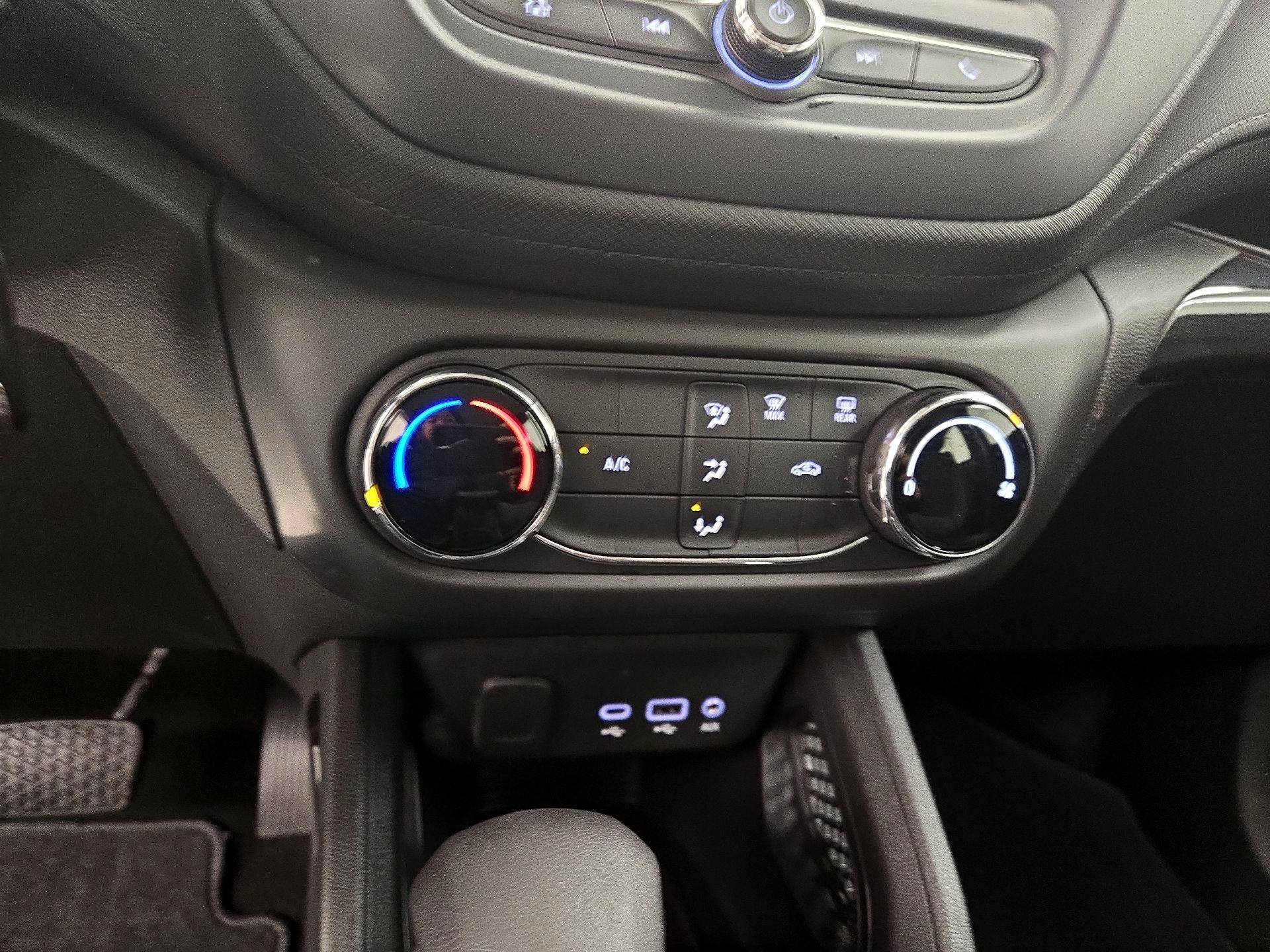 Thumbnail: 2023 Chevrolet TrailBlazer - 16