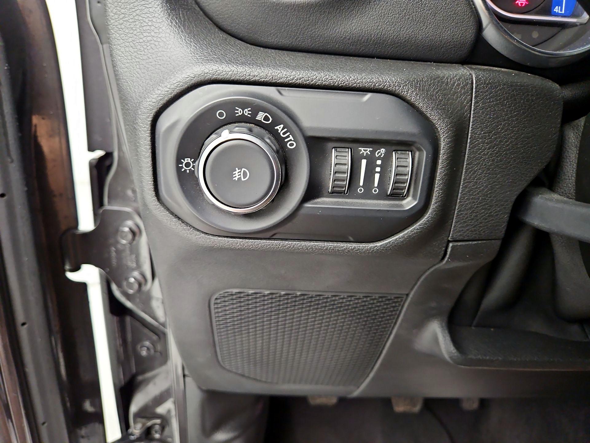 Thumbnail: 2021 Jeep Wrangler - 13