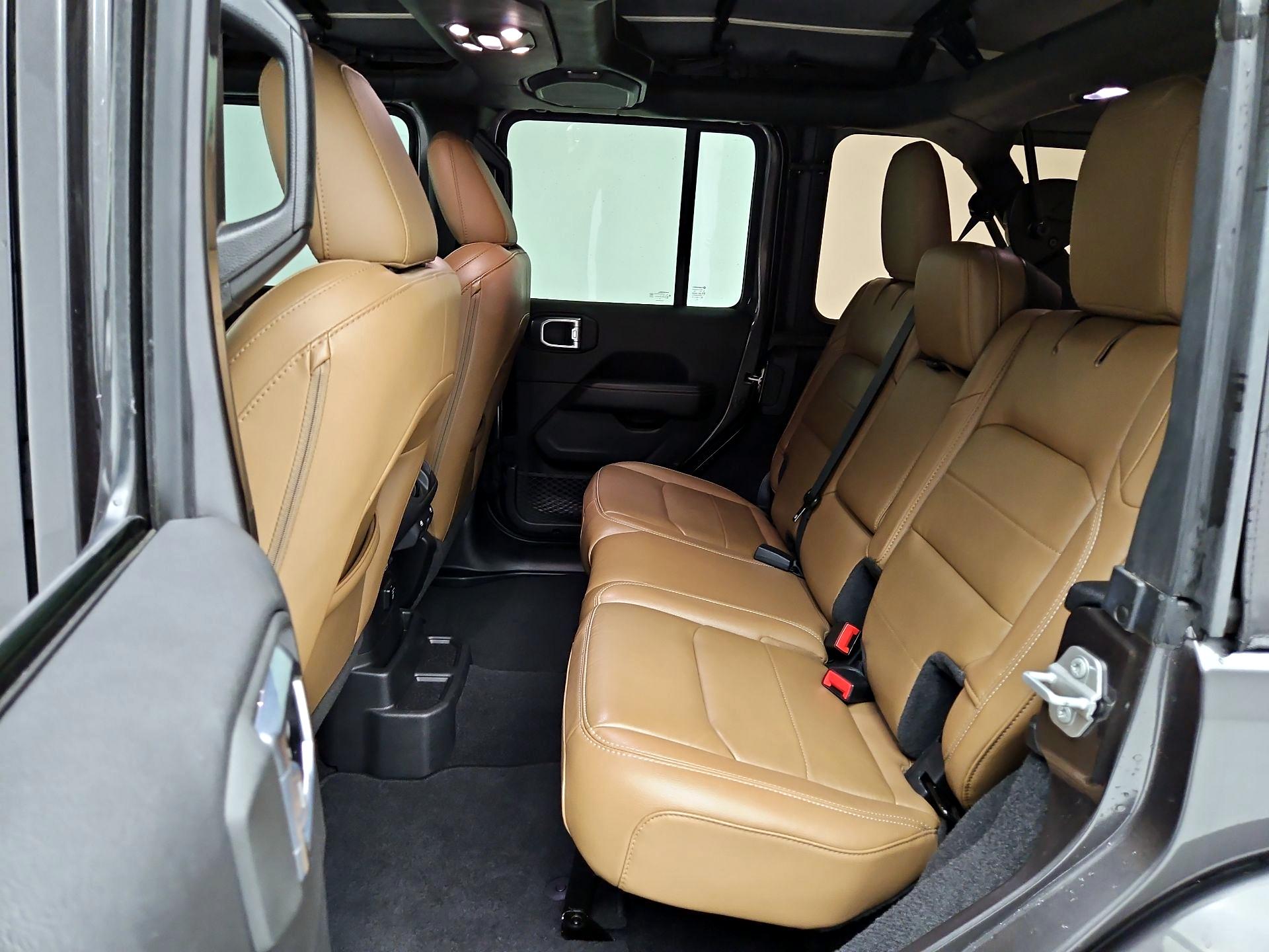 Thumbnail: 2021 Jeep Wrangler - 19