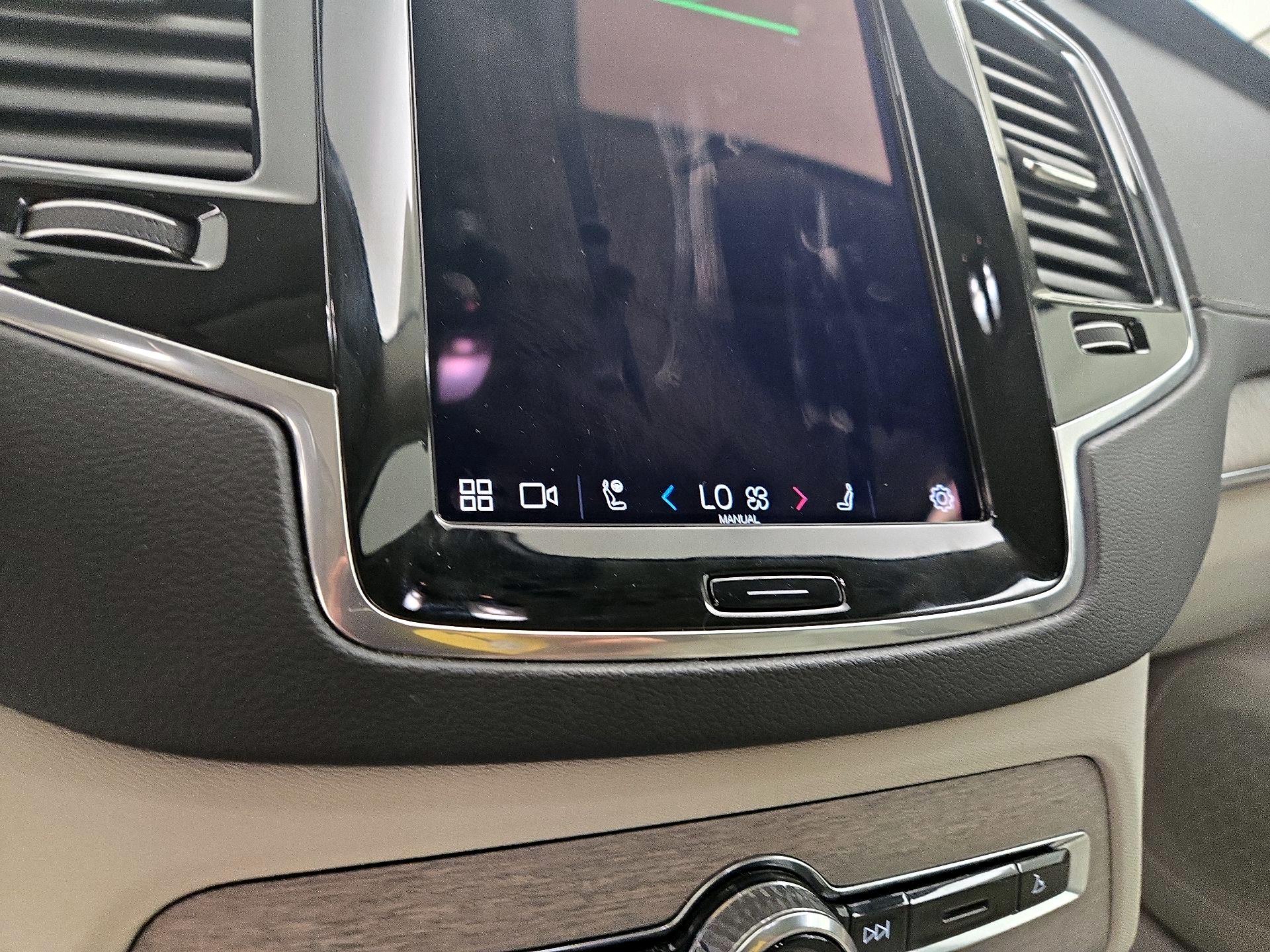 Thumbnail: 2023 Volvo XC90 - 16